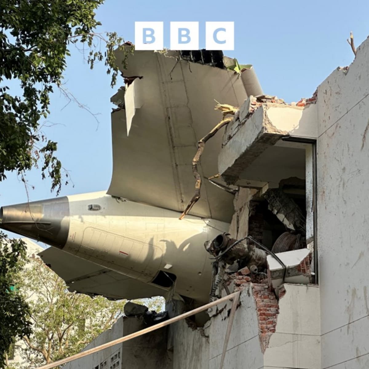 More than 240 people dead in Air India crash - Global News Podcast cover