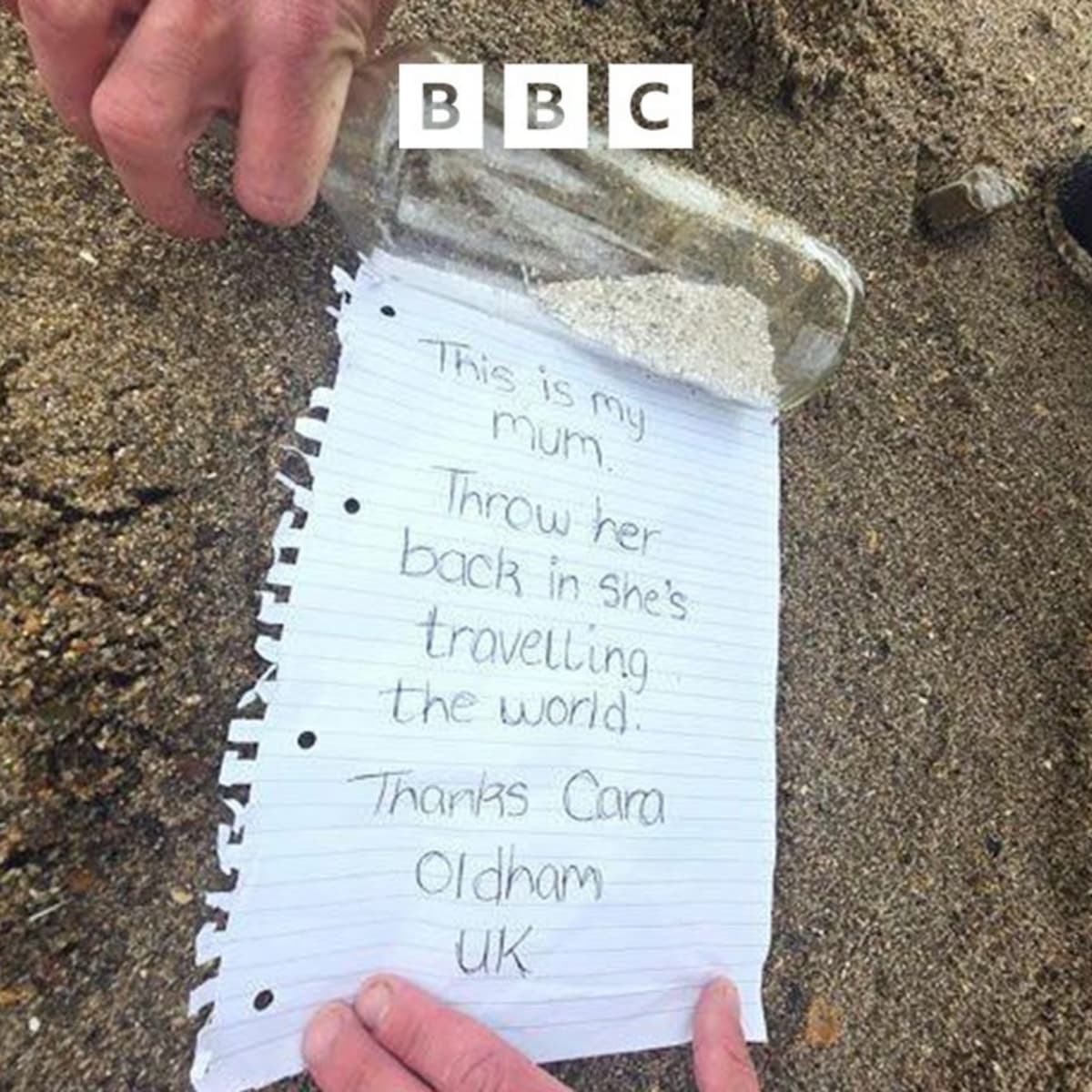 The Happy Pod: Sending my mother's ashes around the world - Global News Podcast cover