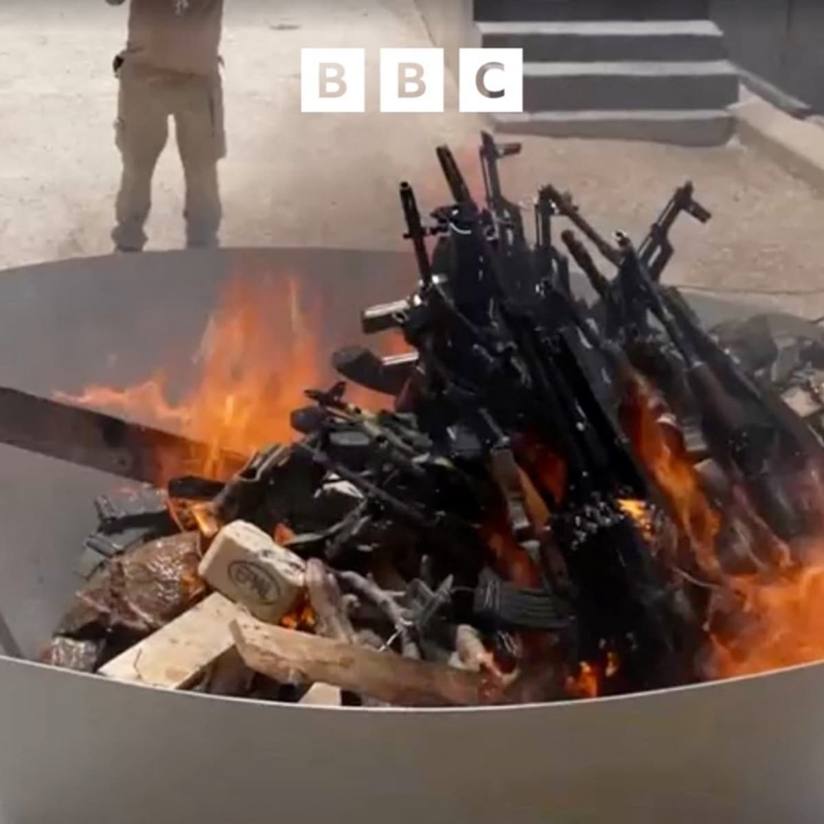 Kurdish rebels burn guns in step towards ending Turkey conflict - Global News Podcast cover