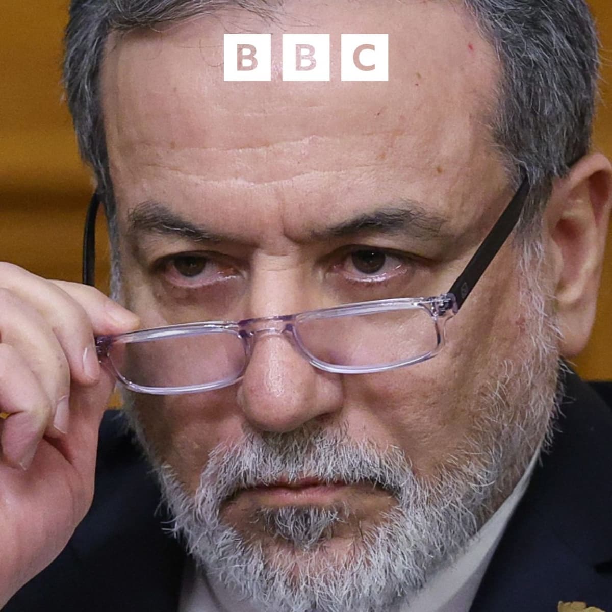 Iran foreign minister responds to Trump intervention threats - Global News Podcast cover