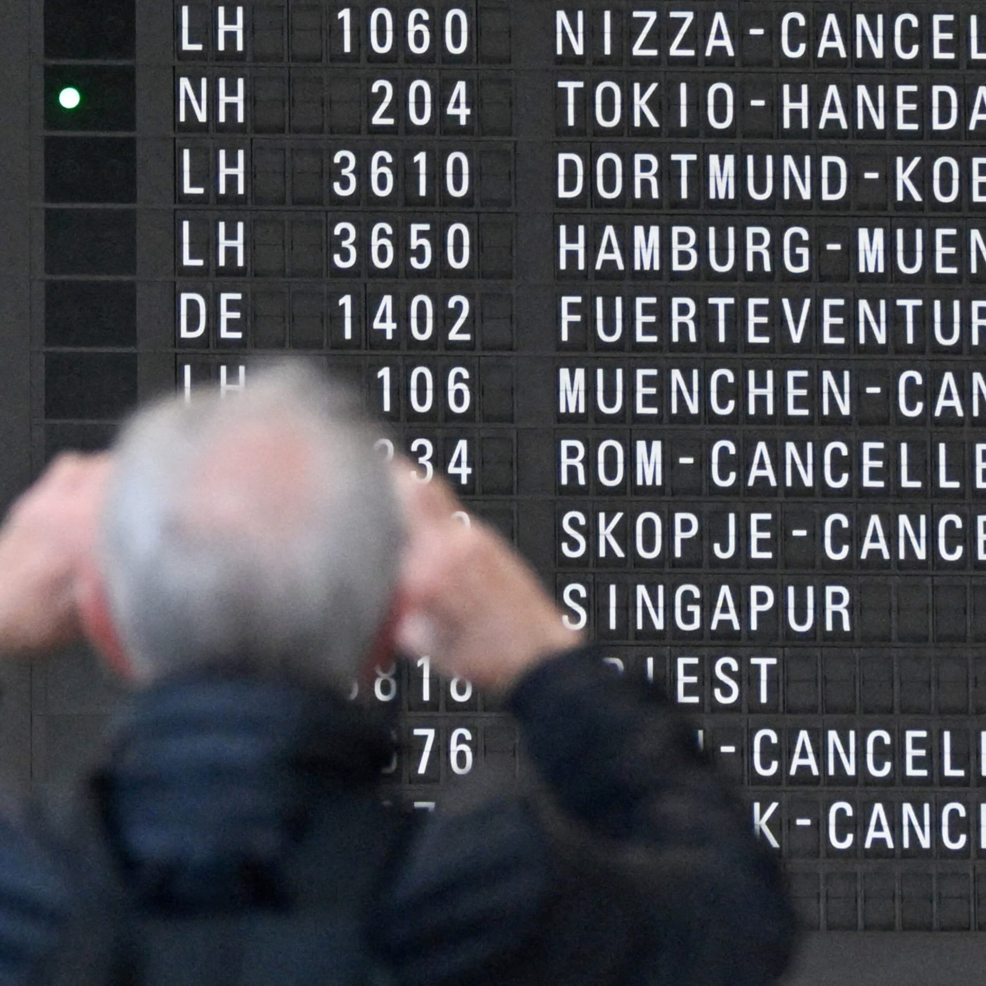 EU and airlines disagree on fuel shortage concerns — World Business Report cover