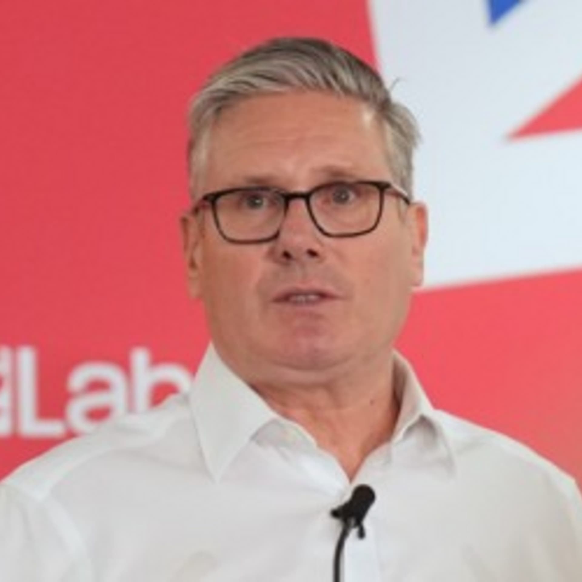 Pressure mounts on Starmer to resign as British PM — Global News Podcast cover