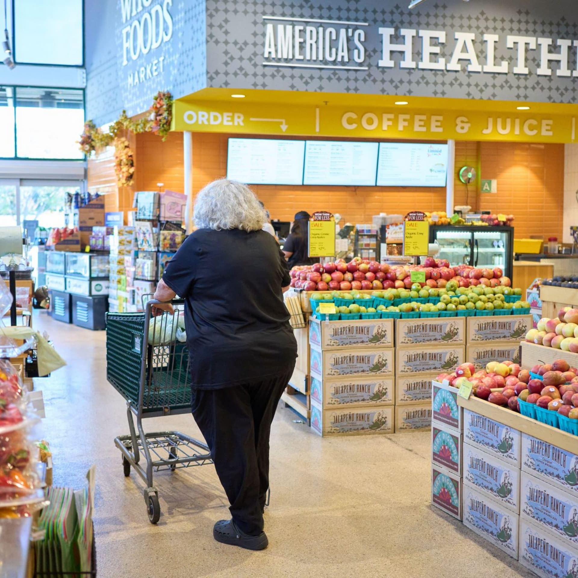 US price worries: customers tighten purse strings — World Business Report cover