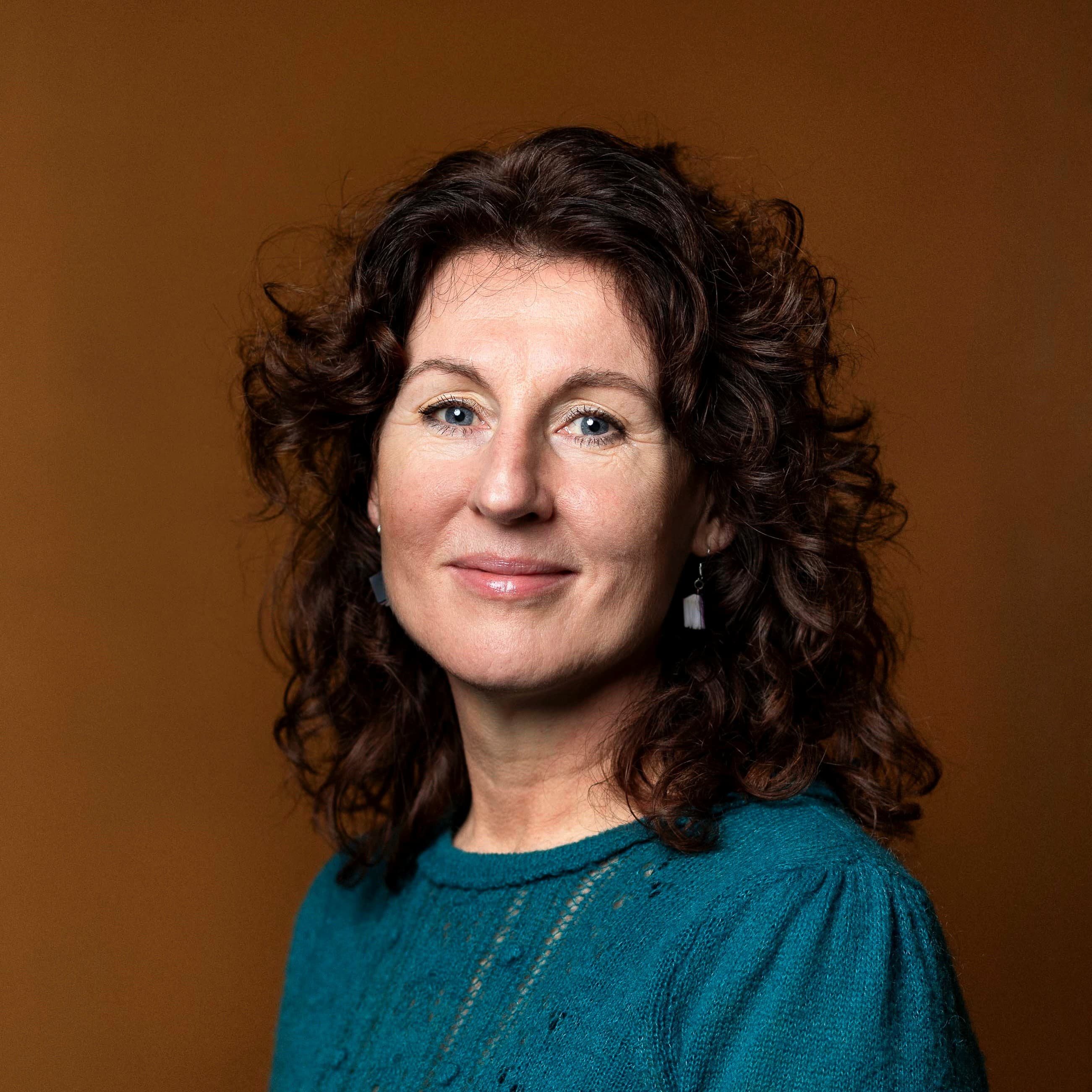 Froulju fan Fryslân: Hermien van der Heide - Buro de Vries (Podcast) cover