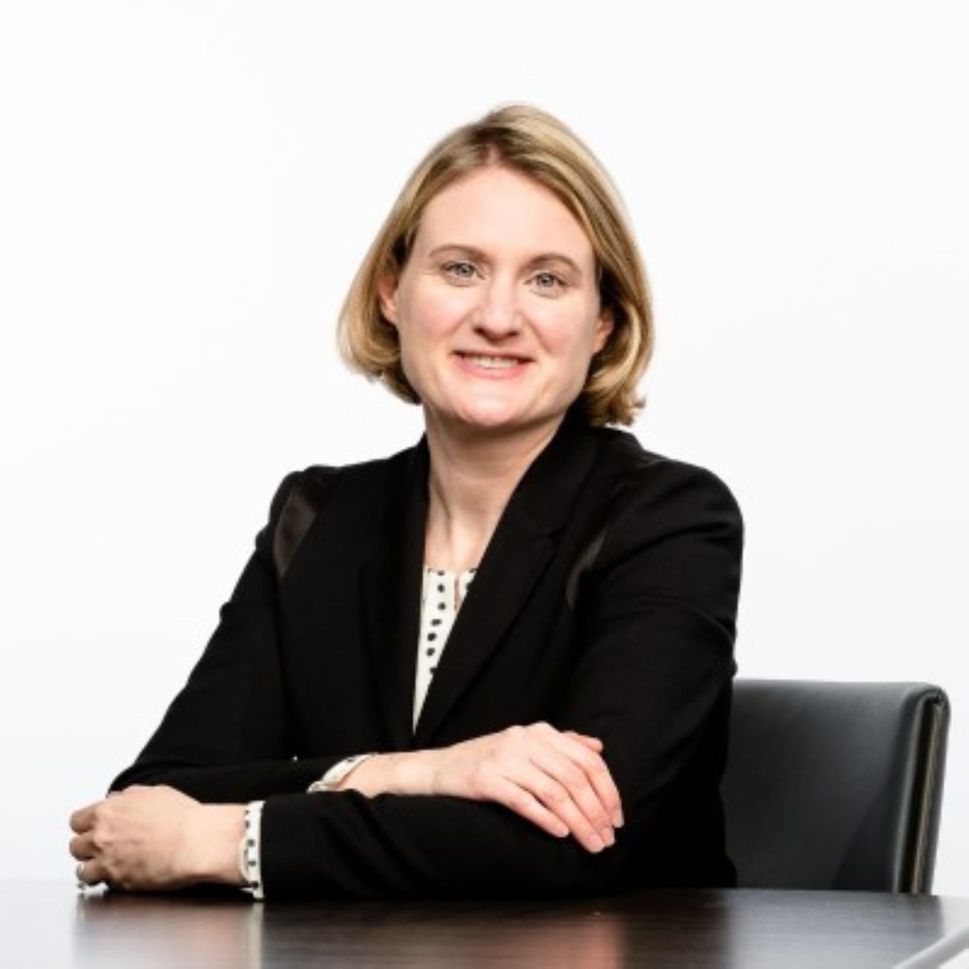 Special Episode: Why Oracle Chose Hilary Maxson Now - CFO THOUGHT LEADER cover