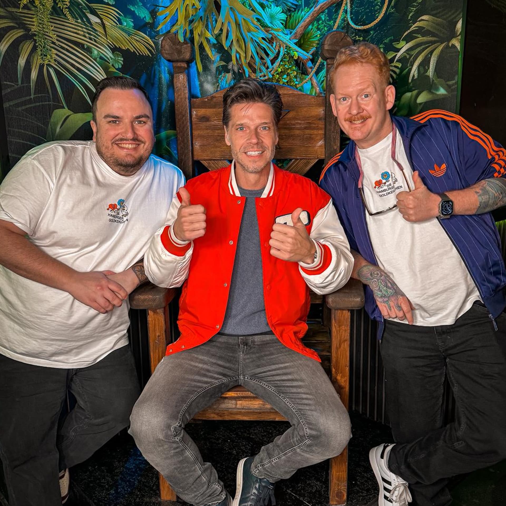 Folge 85: Dschungel, Hollywood & fast P***ostar (feat. Stephen Dürr) - Doktor & Lex cover