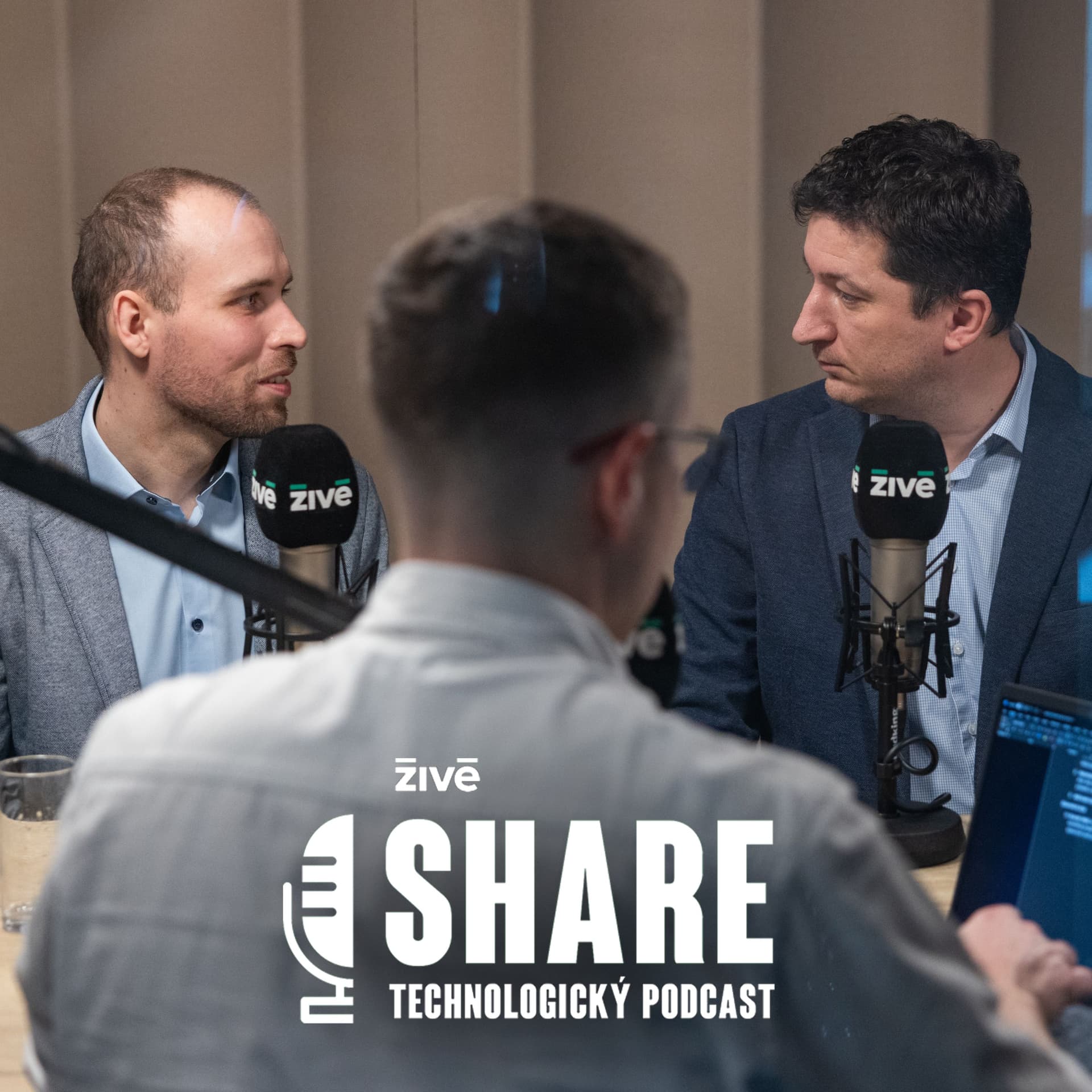 SHARE: Slovensko má veľkú šancu presadiť sa v segmente mikročipov - Technologický podcast SHARE | Živé.sk cover