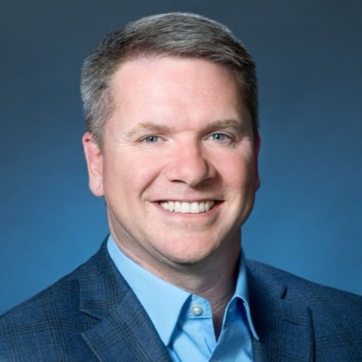 1166: Building Equity Value in a Capital-Intensive World | Derek Doyle, CFO, C Spire - CFO THOUGHT LEADER cover