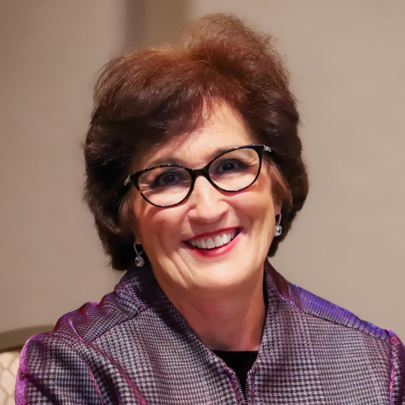 Close Up Radio Welcomes Back Author and Publisher Renee Goodwin — Close Up Radio cover