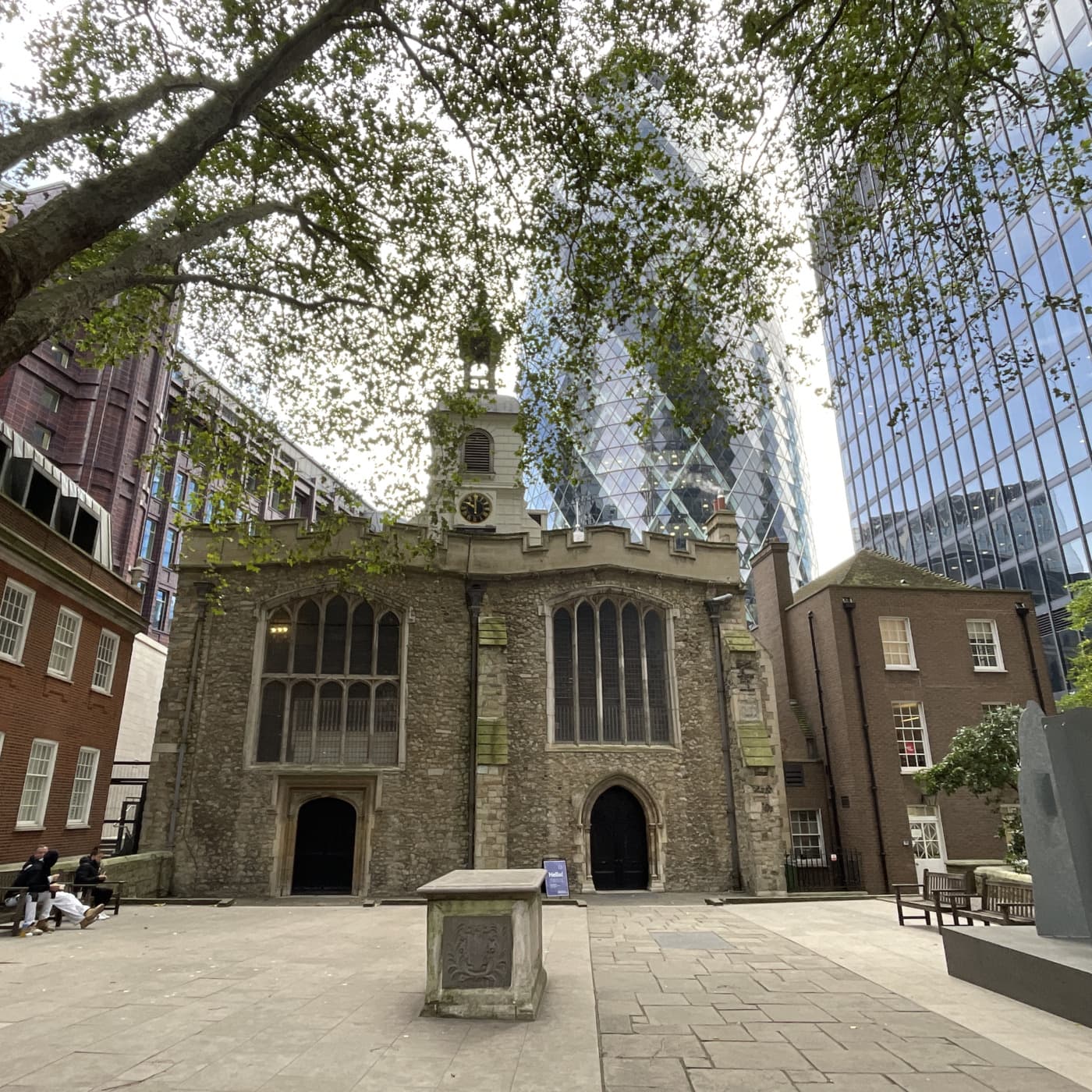 Episode 43: City of London Churches - St Helen's Bishopsgate — London Undone cover
