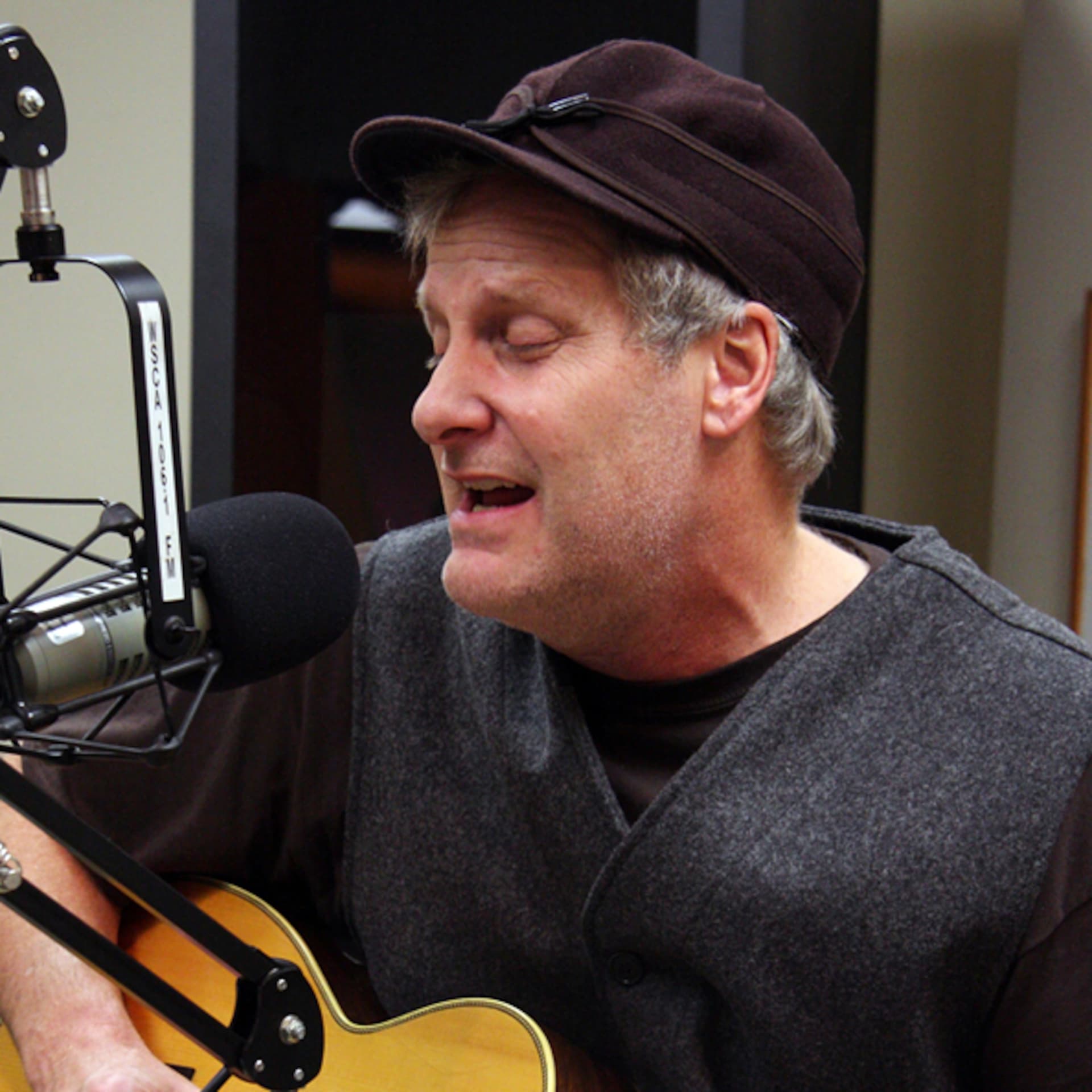 Jeff Daniels on Stay Tuned 10/22/10 - Stay Tuned Radio cover