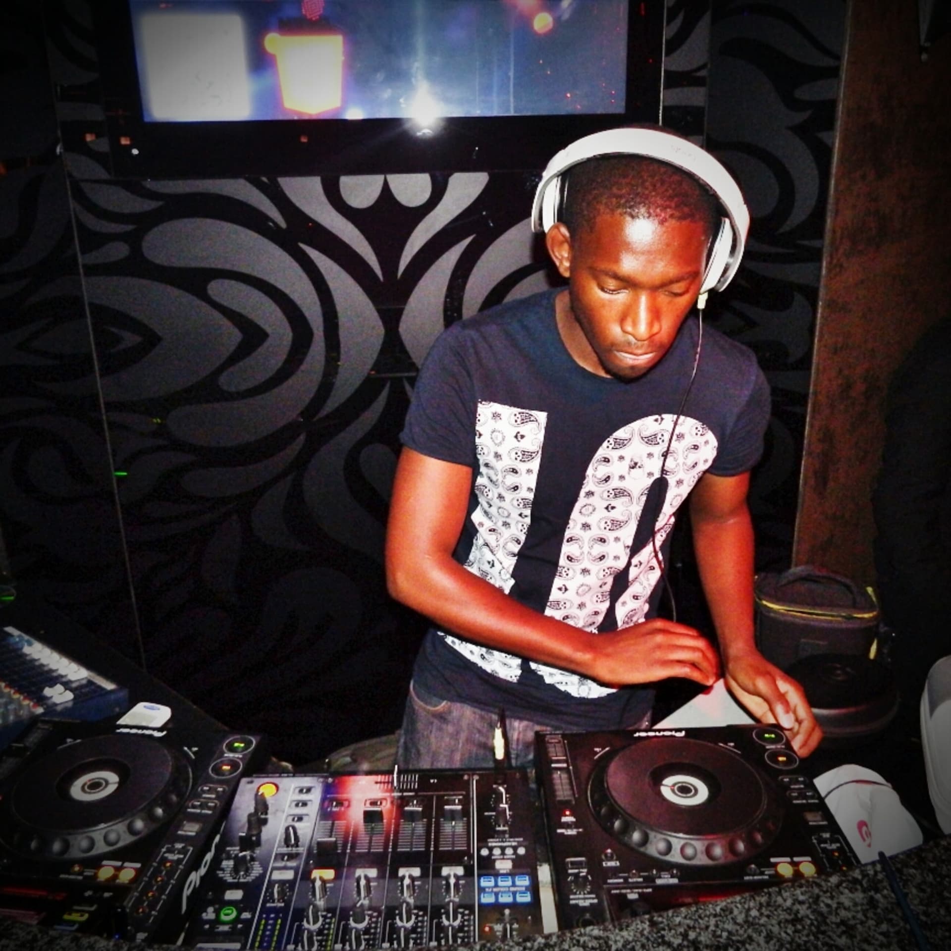 SAMiR DJ cover