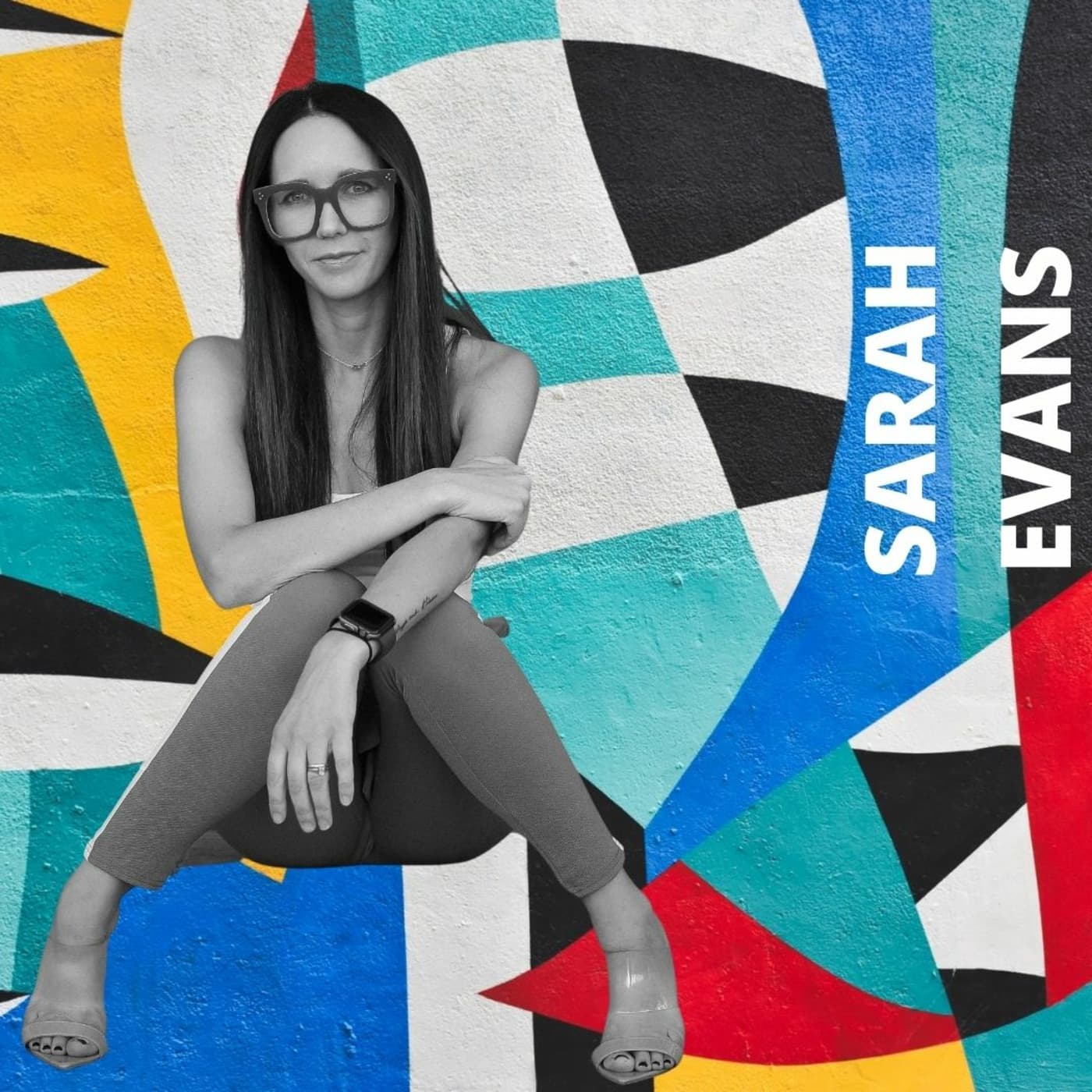 Tweeting And Talking With PR Icon Sarah Evans - Curiosity Shots cover