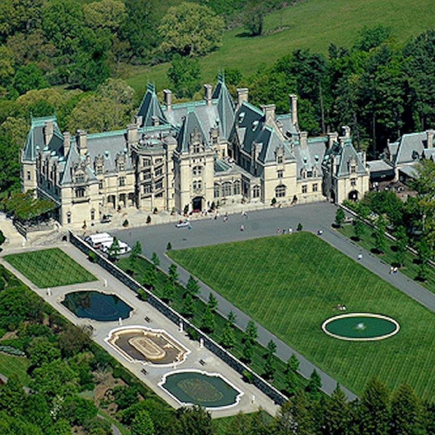 313 The Biltmore Estate - Hillbilly Horror Stories Paranormal Podcast cover