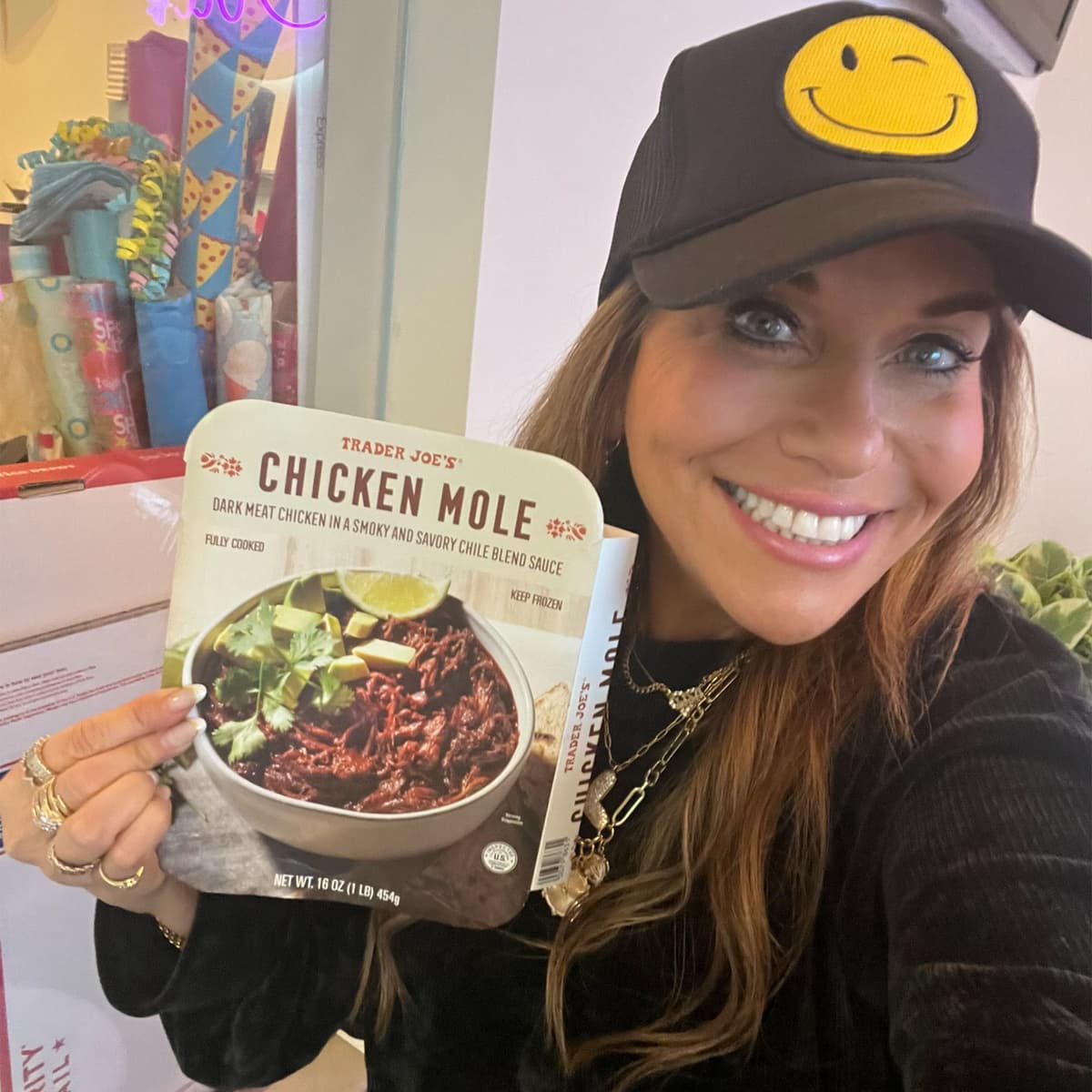 258: The Best Food Finds of 2025 Episode - Hungry Girl: Chew the Right Thing! cover