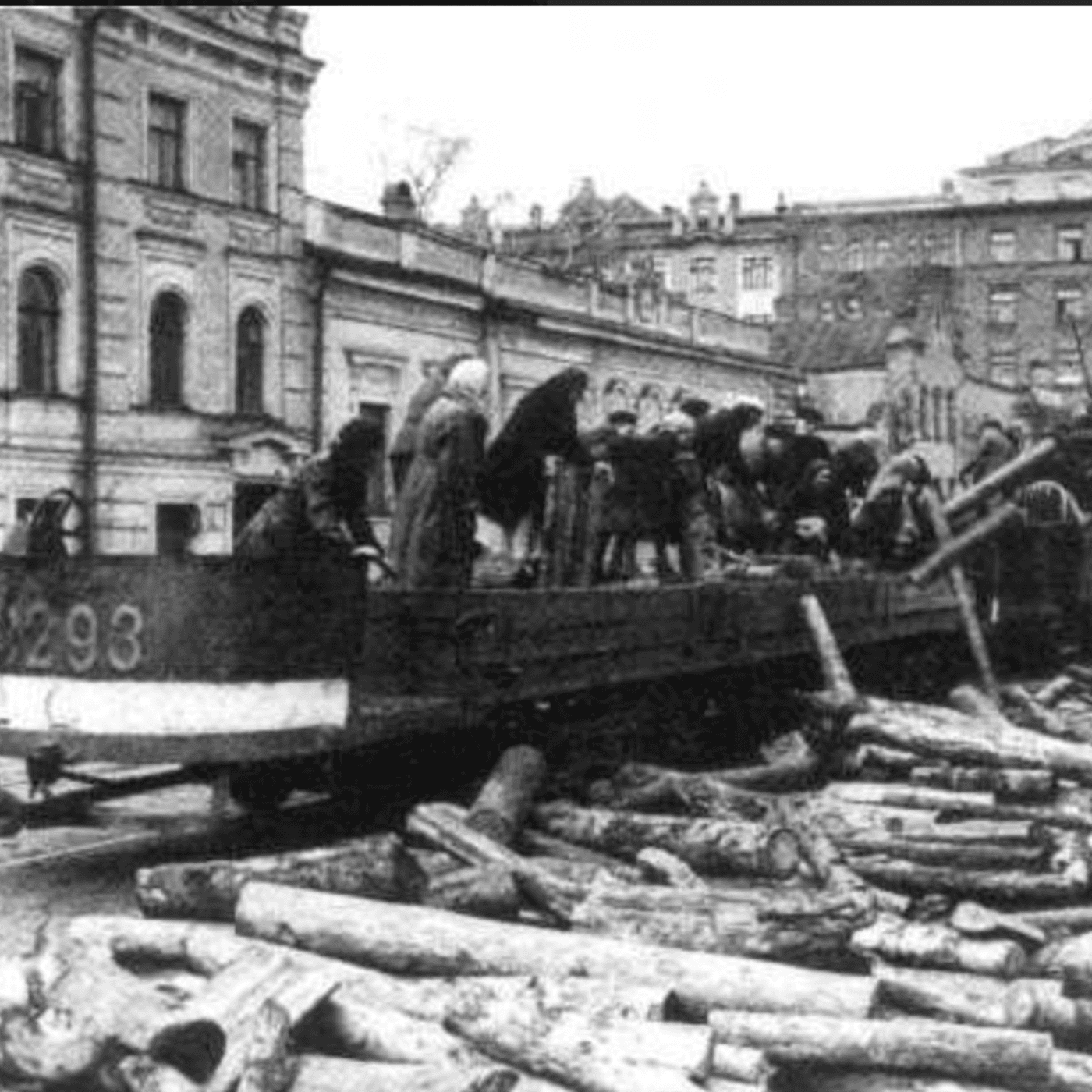 S8 Ep549: 2. Philps highlights Alice Moats, a socialite turned war correspondent. Defying British embassy orders to evacuate, "Mozy" stayed in Moscow and connected with Polish General Anders. Her story exposes the Soviet betrayal of Polish officers wh... — The John Batchelor Show cover