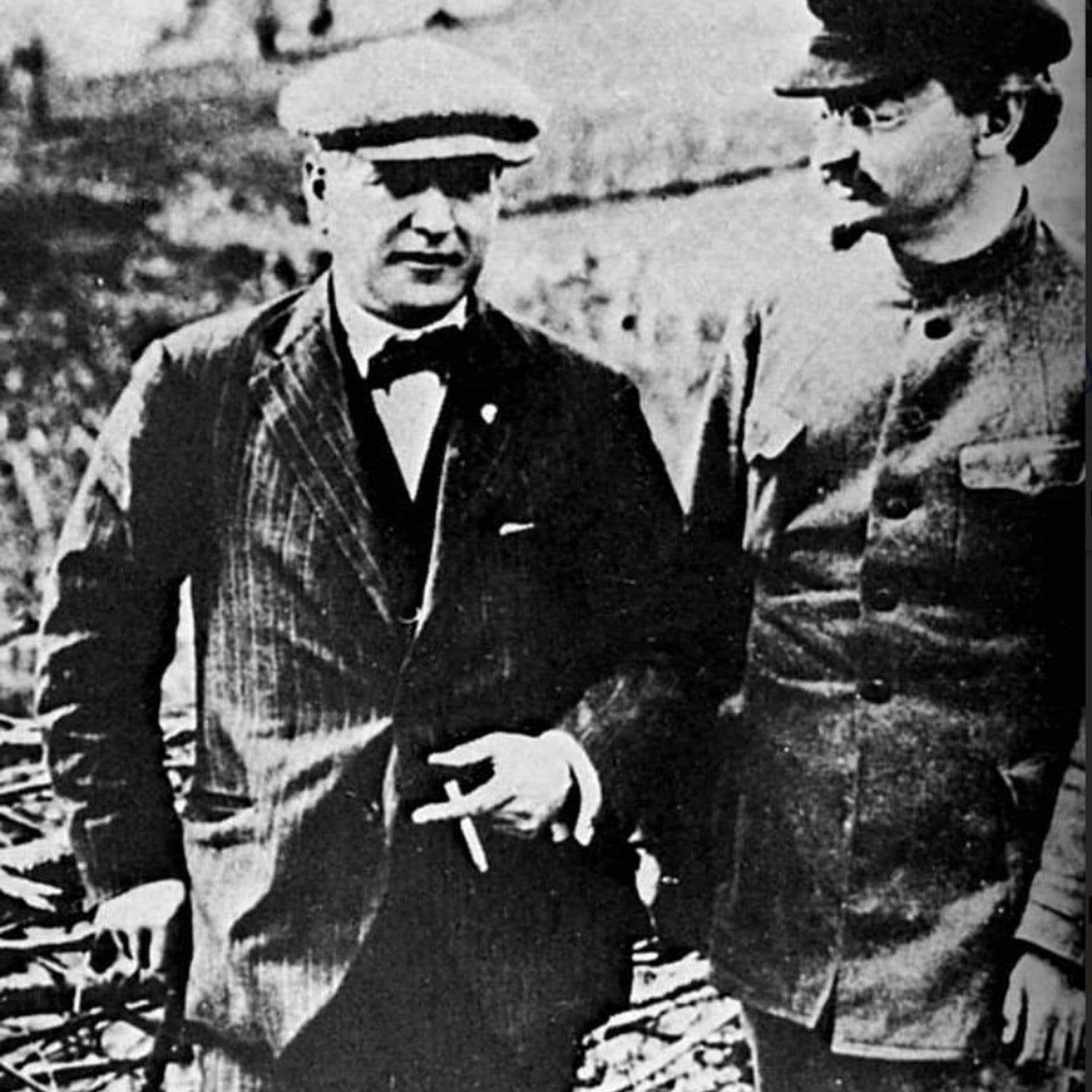 S8 Ep647: 10. Stalin built power through patience and bureaucratic alliances, while the charismatic Trotsky viewed him as a "gray blur". Trotsky’s failure to grasp practical politics was exemplified by his decision to skip Lenin’s funeral, allowing St... — The John Batchelor Show cover