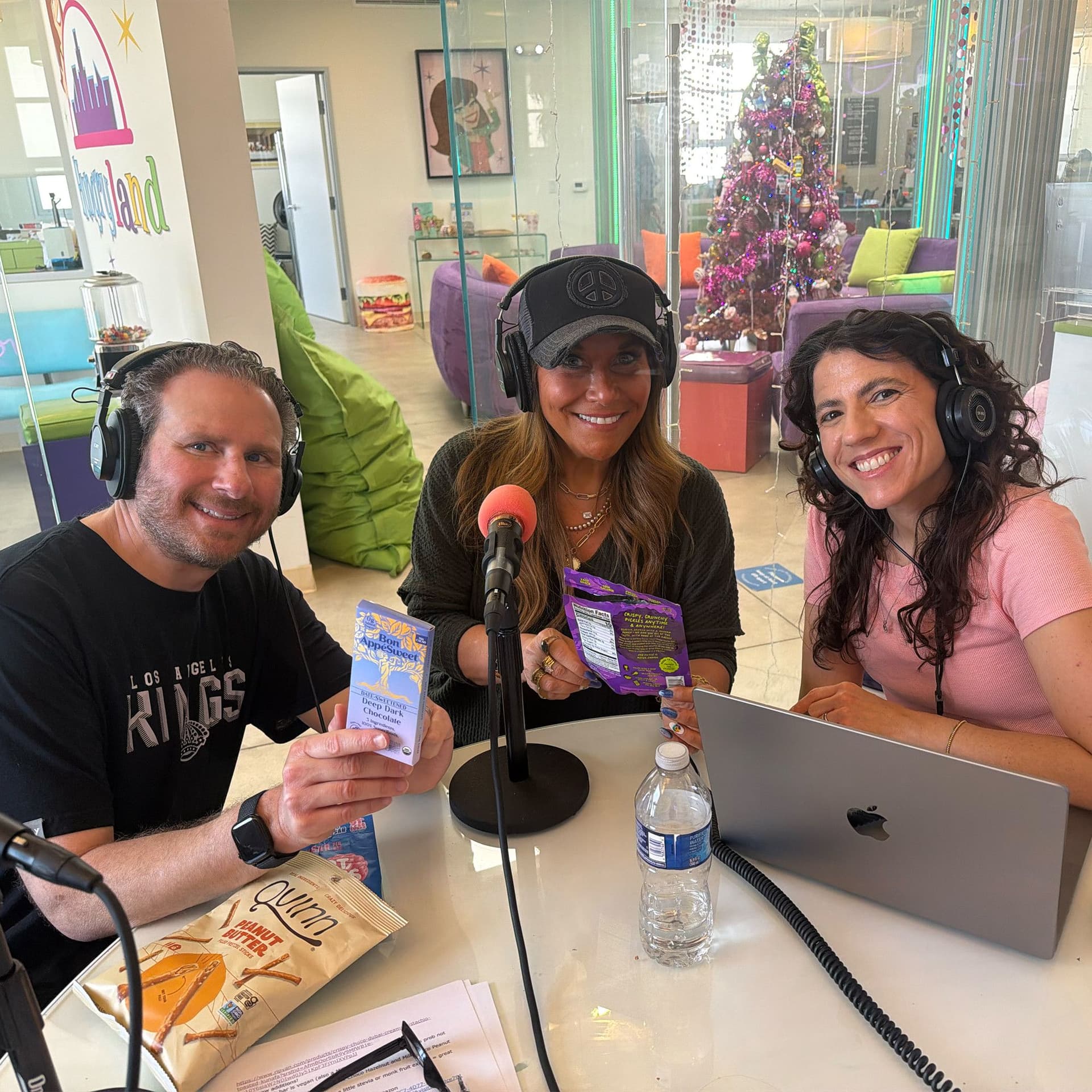 265: The Super Secret Snack Haul Episode — Hungry Girl: Chew the Right Thing! cover