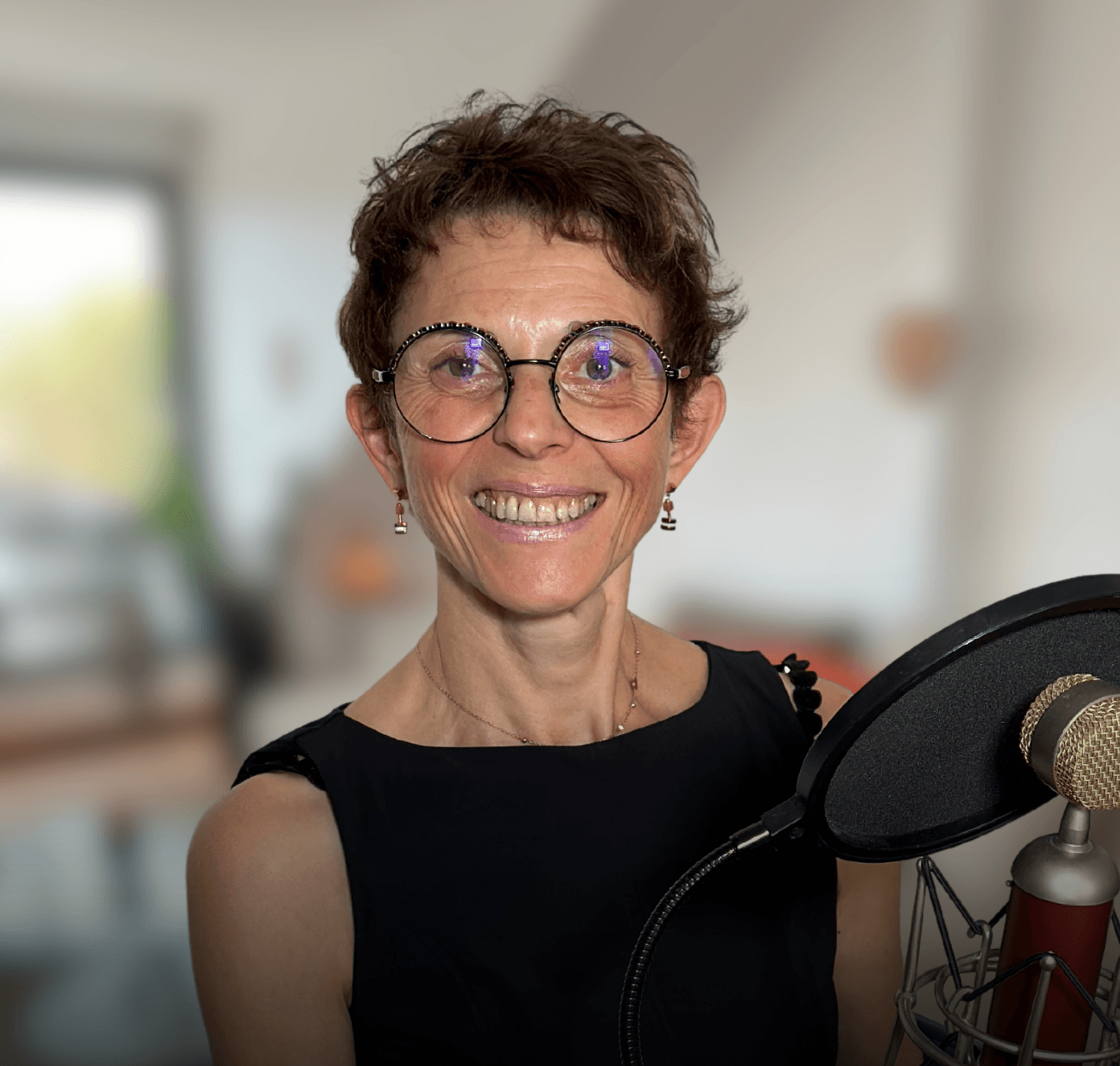 À 6 ans, on a dit à Nadia qu’elle devait maigrir. Elle ne savait pas encore que cette phrase allait bouleverser sa vie pendant des décennies. - Catherine Fetz cover