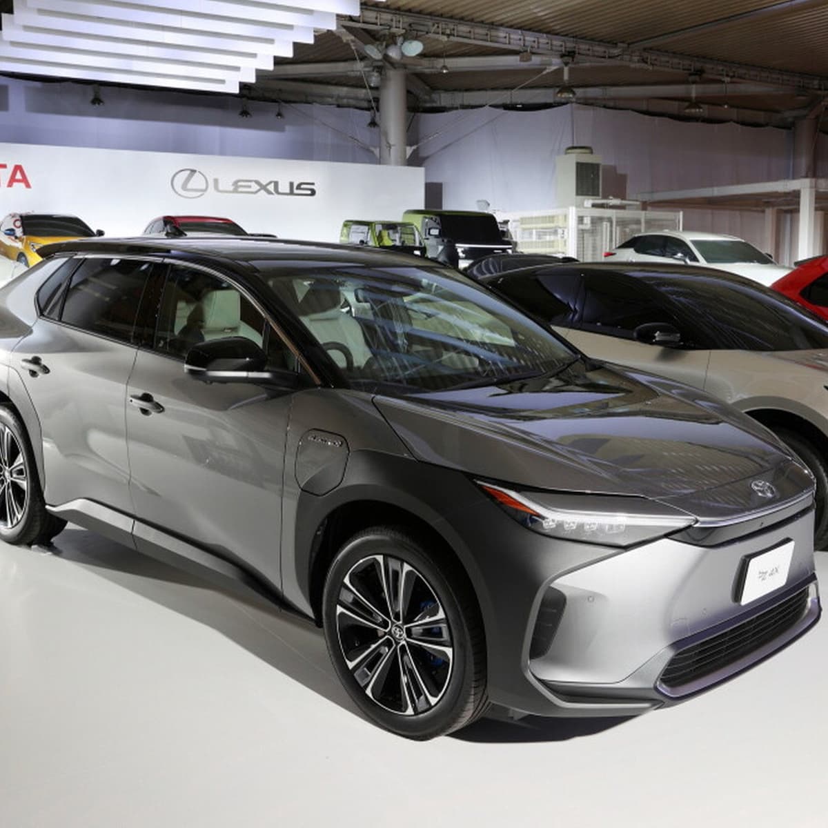 #047 Ambitious electric vehicle programme from Toyota - Colin on Cars cover