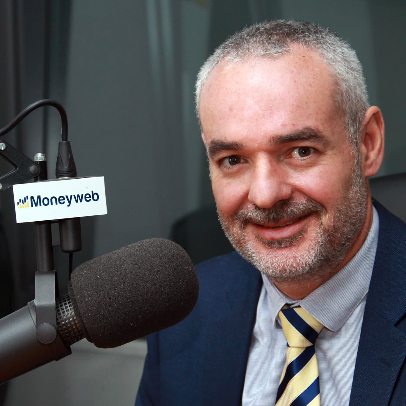 Gen Z koop aandele dat dit klap - Moneyweb Radio cover