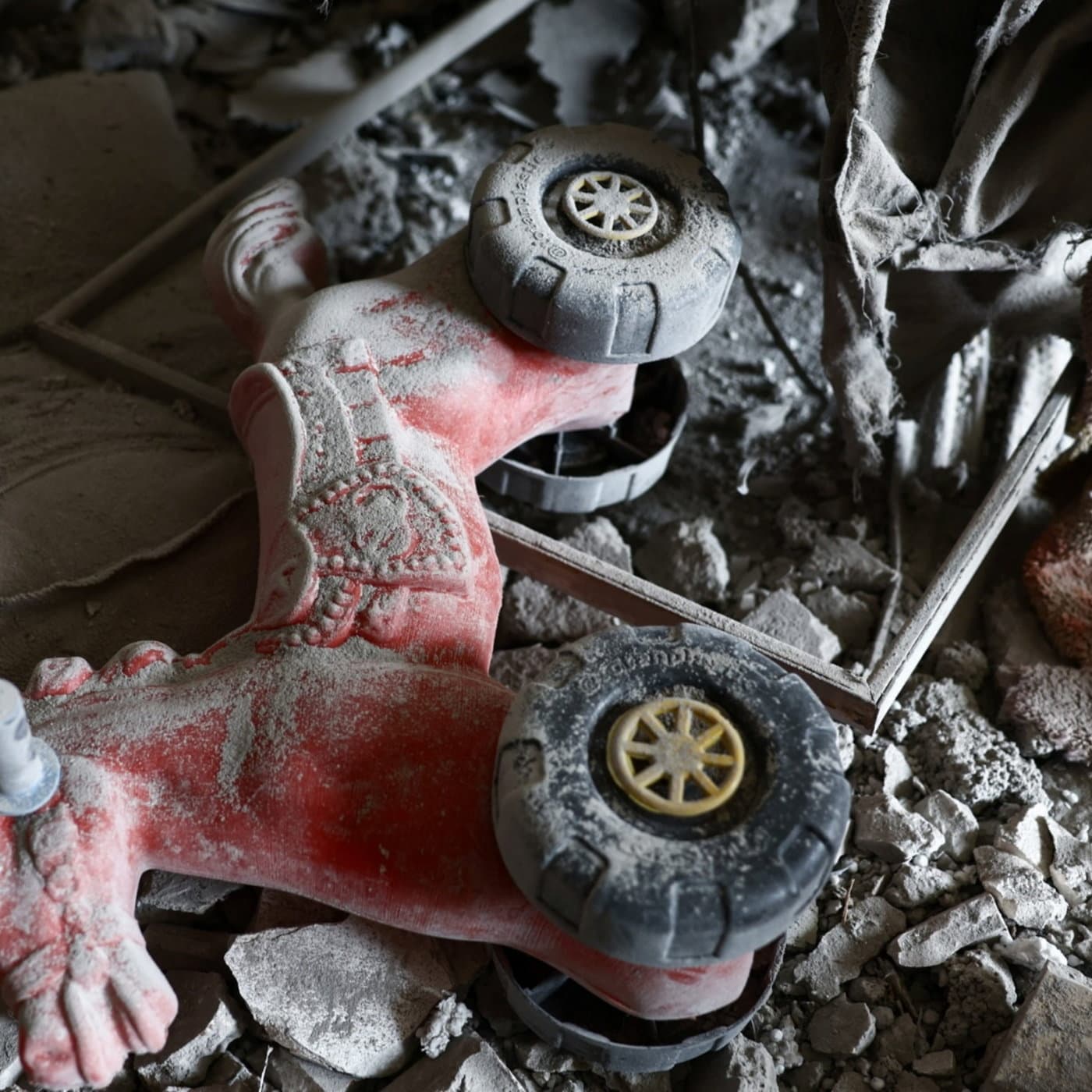 US says Iran war could end in ‘weeks’ - BBC cover