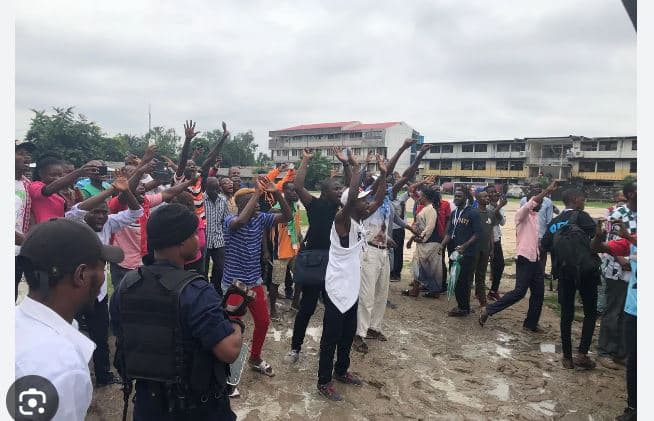 “Réaction du Gouvernement face à la Menace de Nangaa d’Atteindre Kinshasa : Avertissement du Président Tshisekedi et Mise en Garde contre toute Action Déstabilisatrice”. — ELECTIONS cover