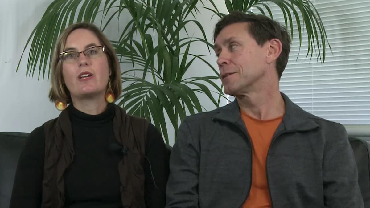 Lisa and Shane - Margaret Lomas Property Investor Podcasts cover