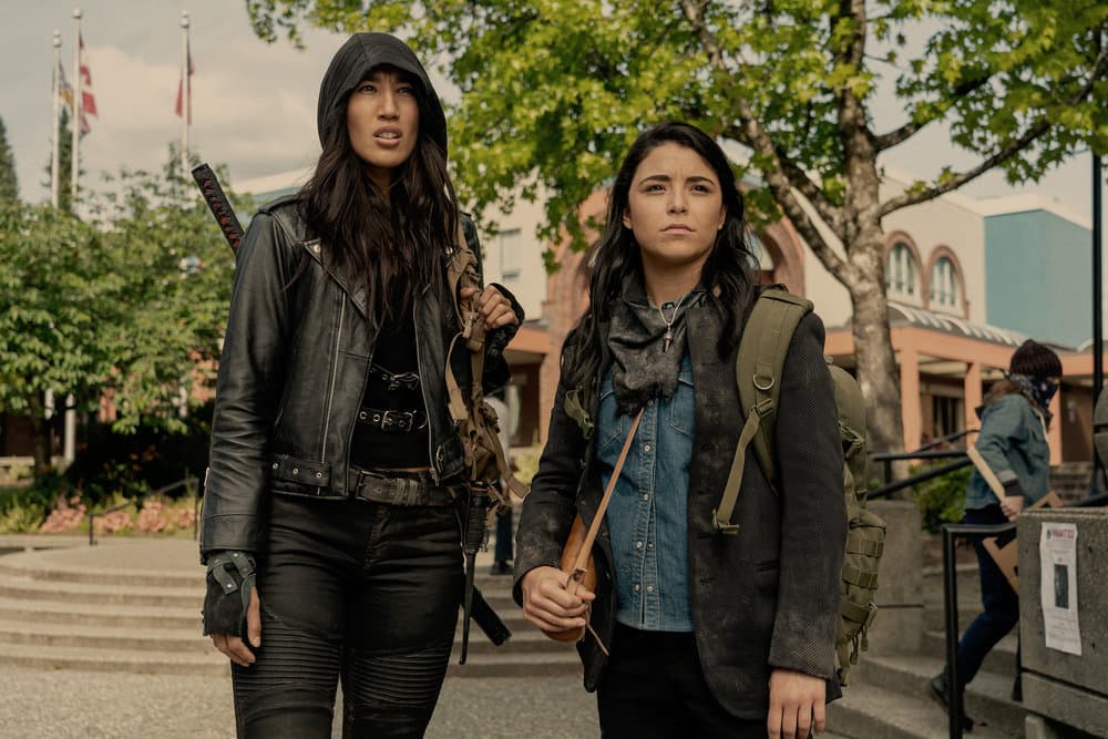 Van Helsing - Undercover Mother - Syfy Talk: Van Helsing cover