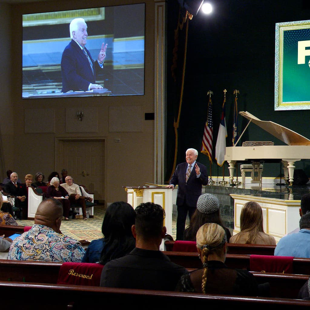 USA TU VOZ DE FE - Podcast De Audio De Los Ministerios De Jesse Duplantis cover