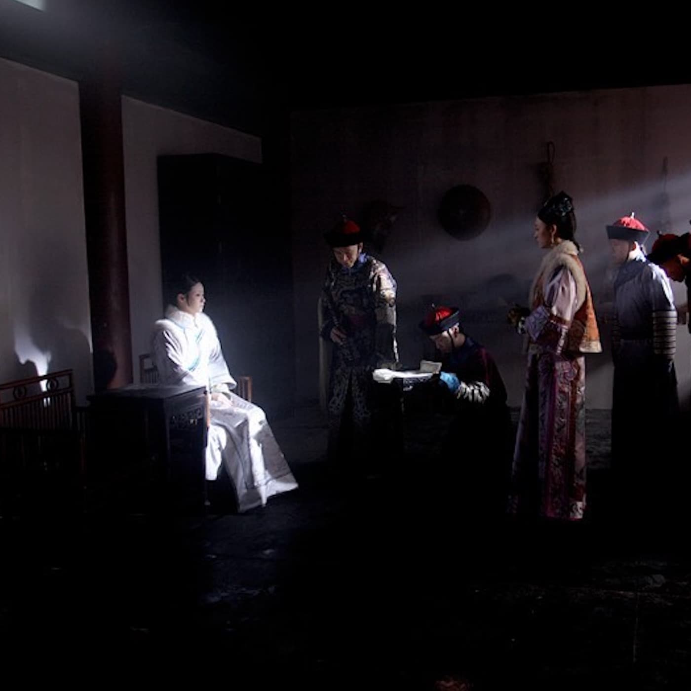 经典重温《甄嬛传》丨vol.3 半世贪嗔痴，华妃年世兰从未看透的困兽之斗 - 仙境之桥｜动漫影视游戏文化和欢乐的我们 cover