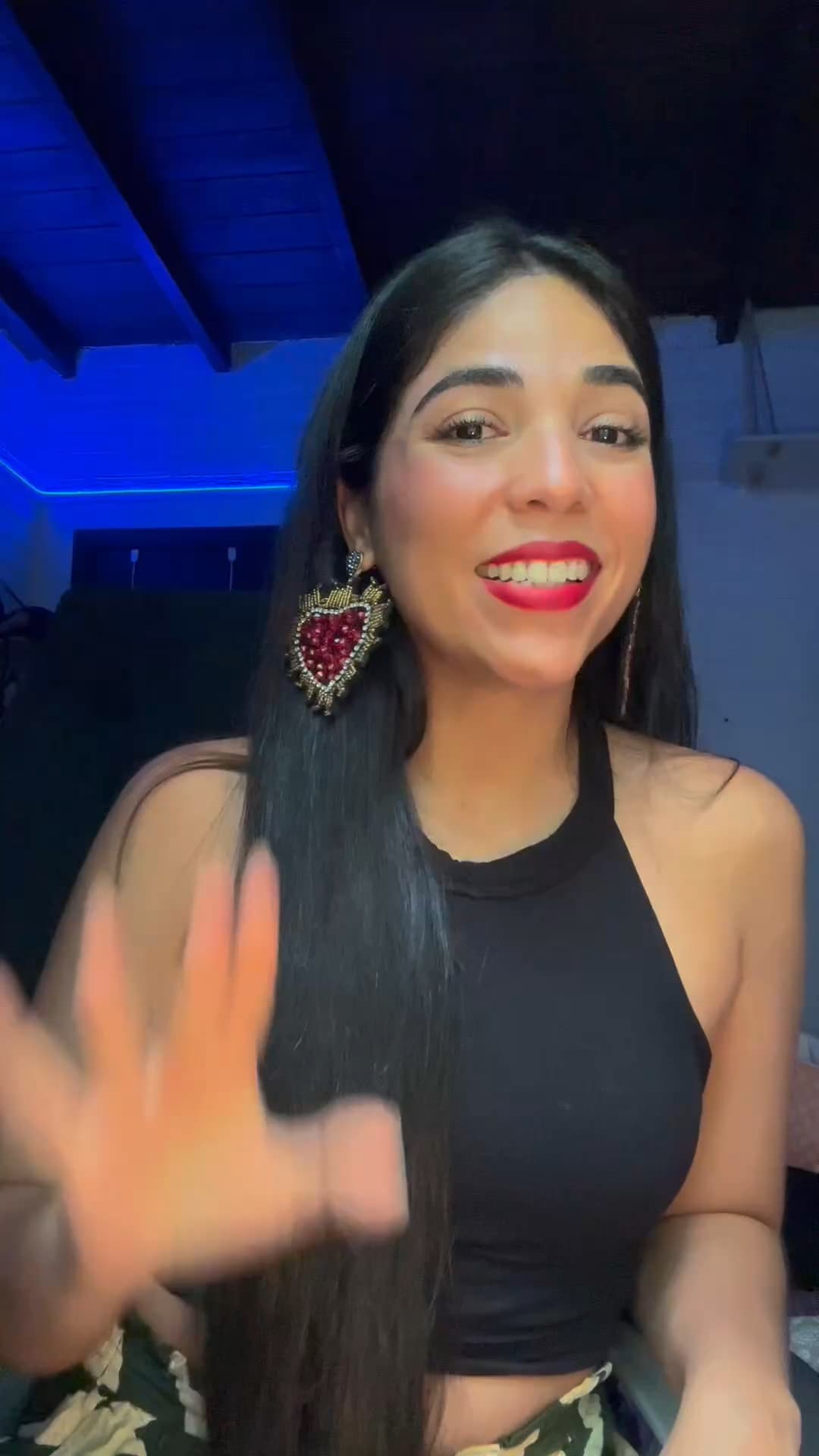Valentine’s day doesn’t exist in Brazil 🤯 - lunaticanto 3Speak Podcast cover