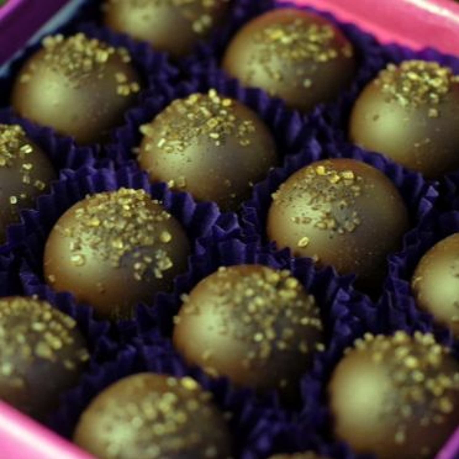 Sonic Seasoning: Chocolate Experiment -- High Pitch Music - The Sporkful Podcast cover