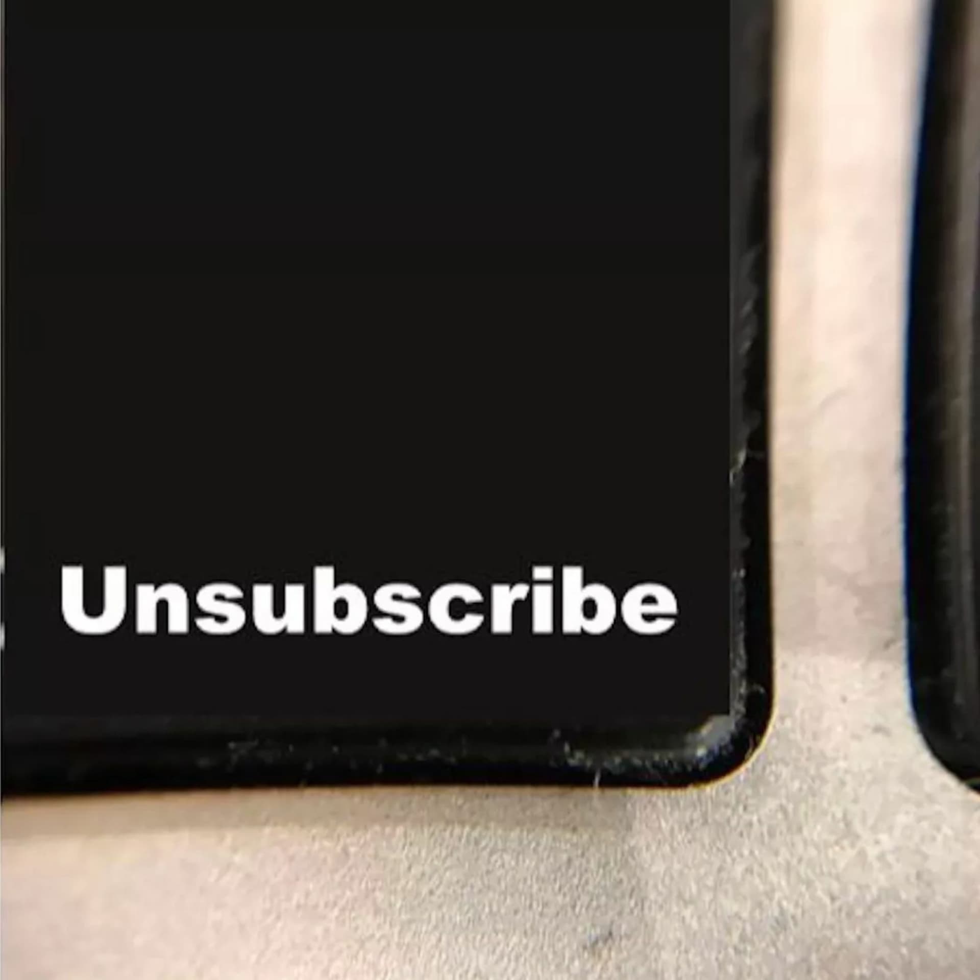 Episode 3 Like Skype-ey, it's 'The Twitter' - Unsubscribe cover