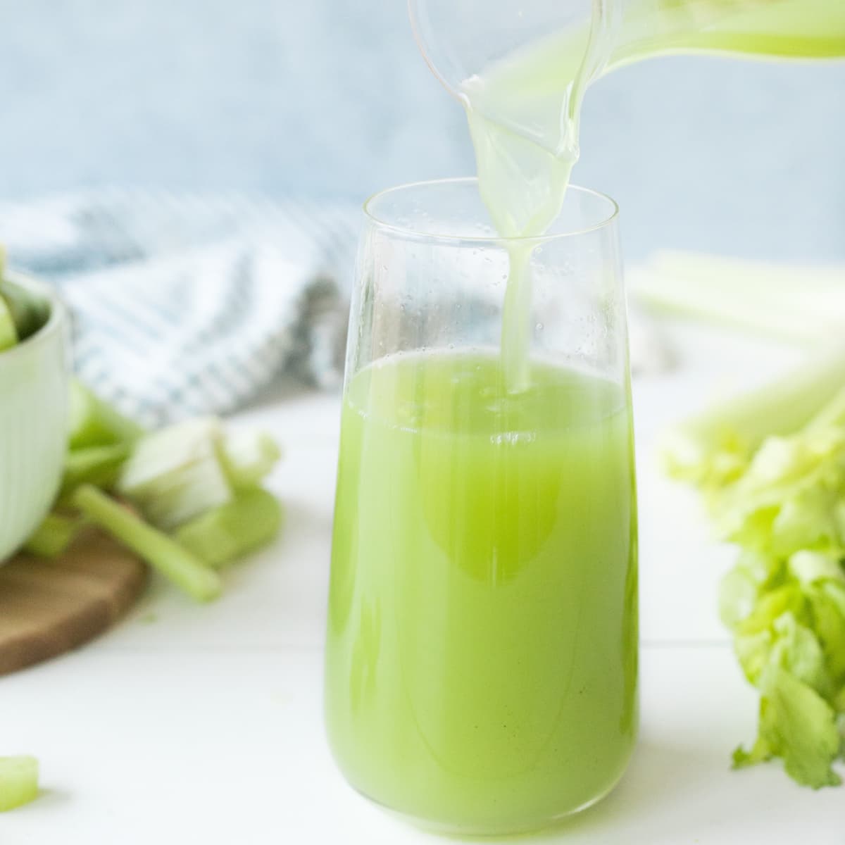 Why 16oz Of Celery Juice? - Radio Show Archive - Medical Medium Podcast cover