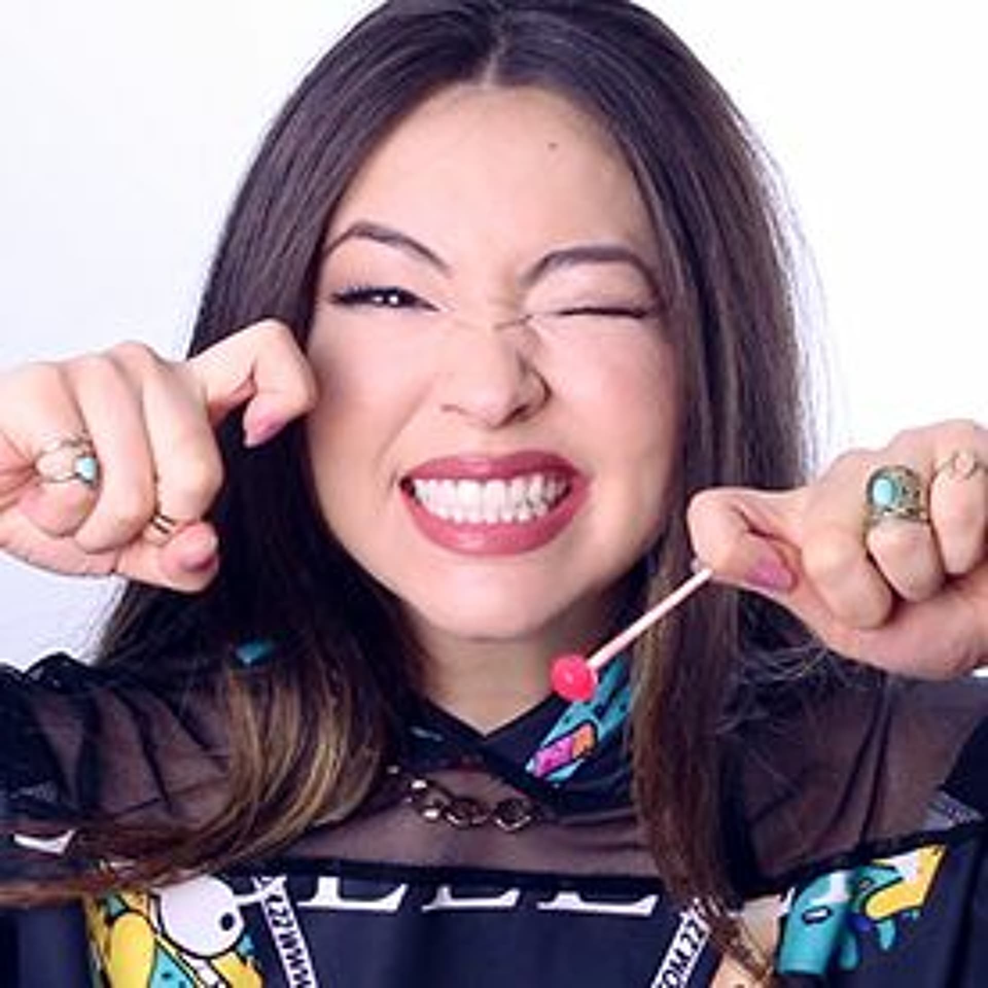 Devon Ko :  Creator 3D For Designers - MoGraph Mentor Podcast cover