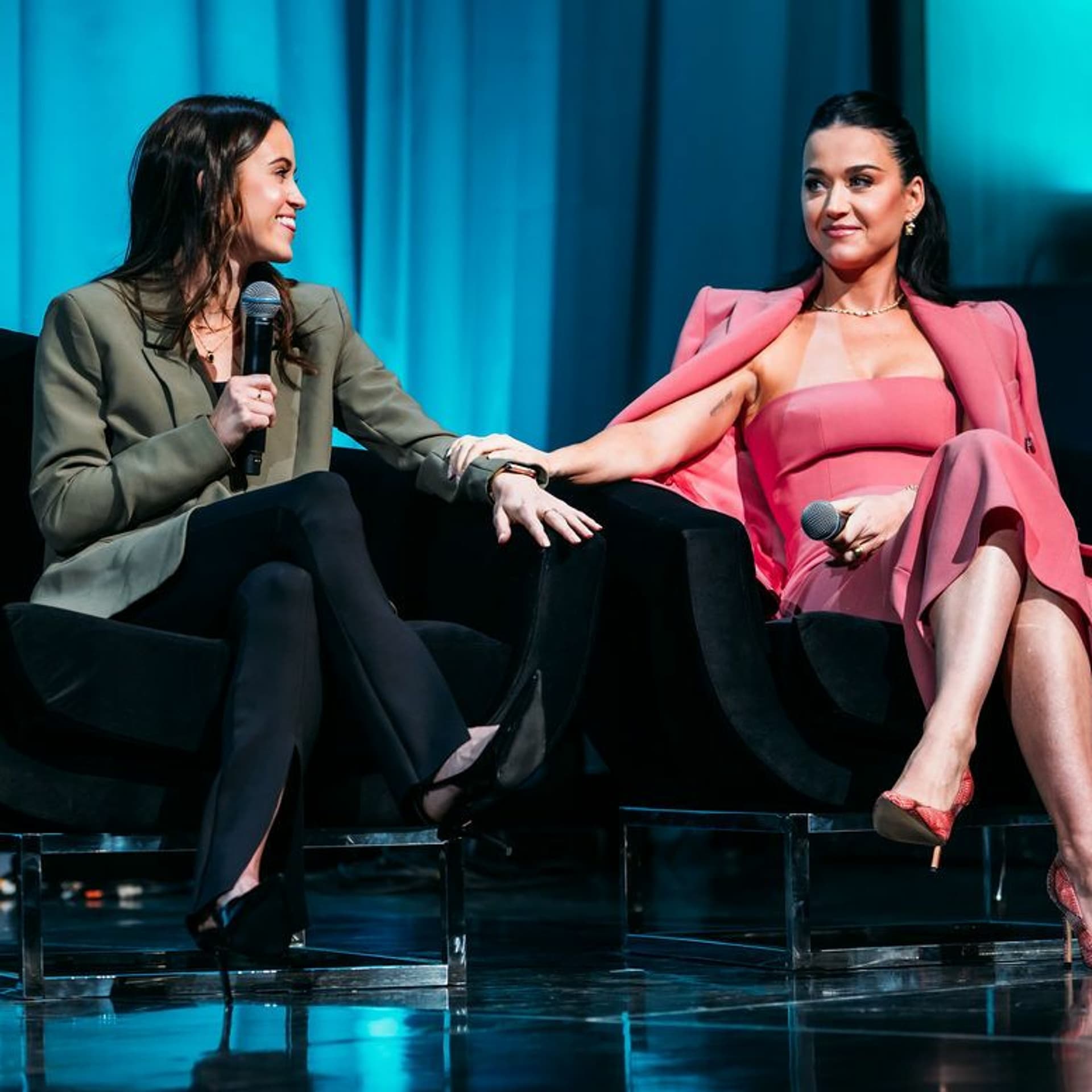Katy Perry Redefines Beverage in the Non-Alcoholic Space with De Soi - Upfront Ventures cover