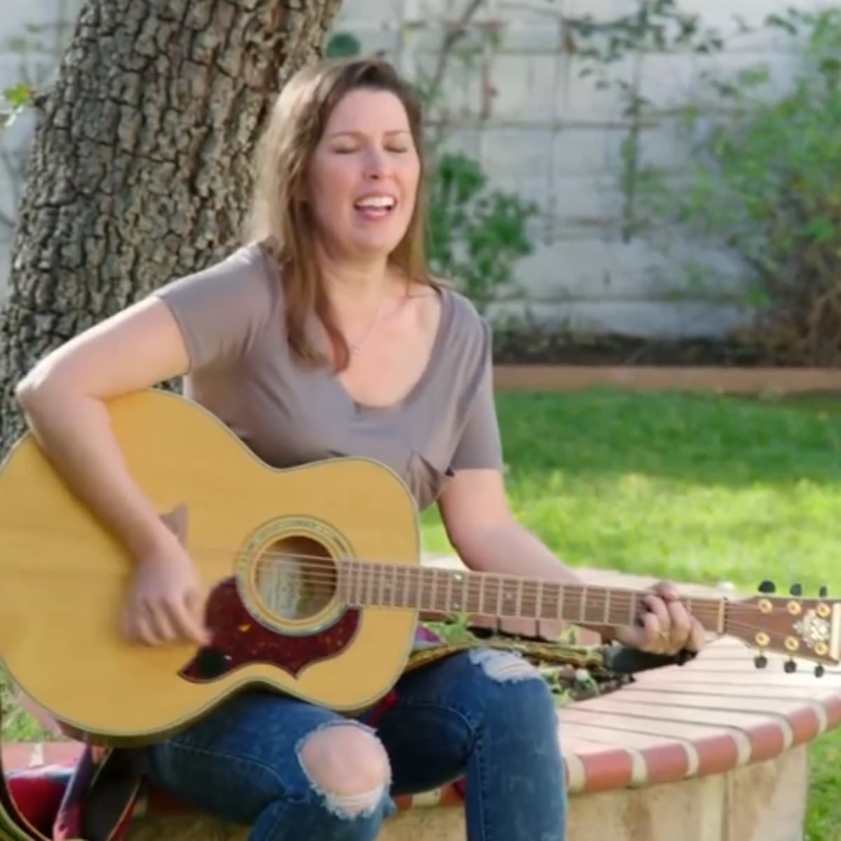 #529 Quiz The Season - After These Messages Podcast cover