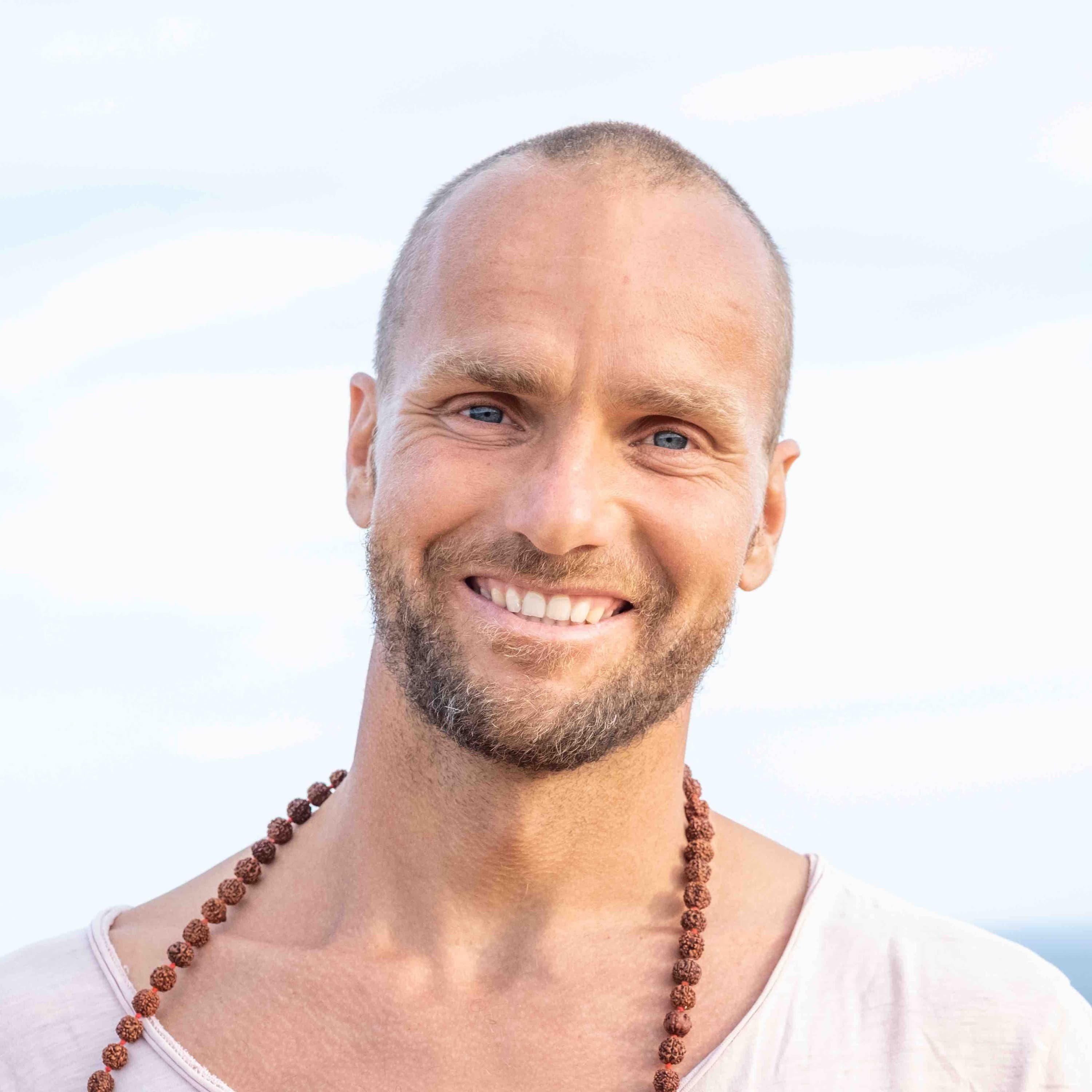 Answering Life Questions  - LAP Podcast With Michaël Bijker And Thomas Mathias - Michaël Bijker | Talks - Music - Meditations cover