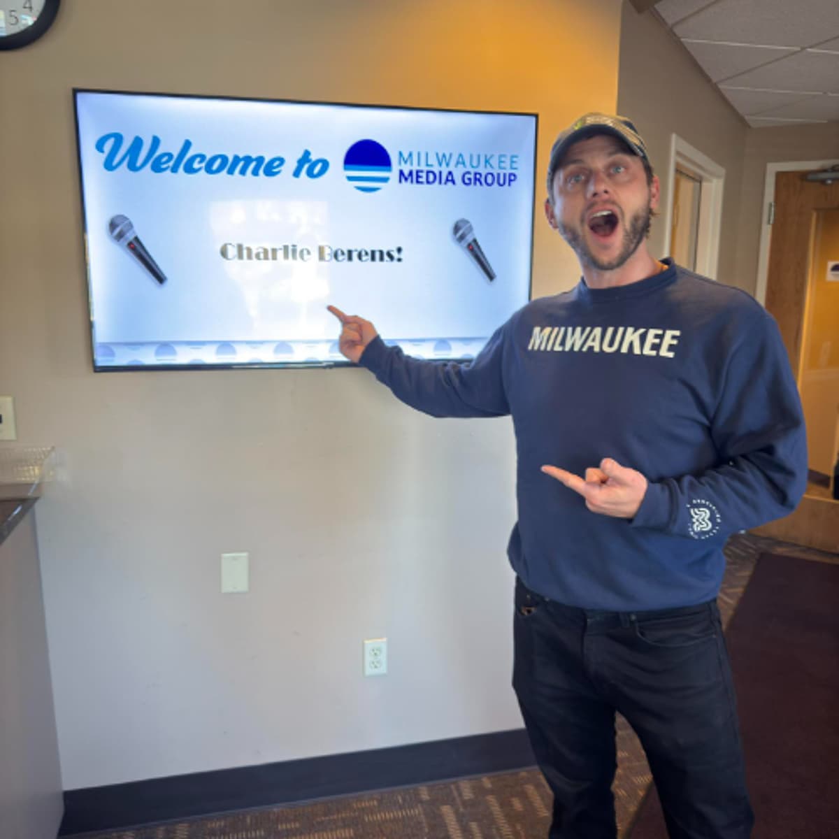 11/12/25 - Charlie Berens - Borna & Mandy On 102.9 The Hog cover