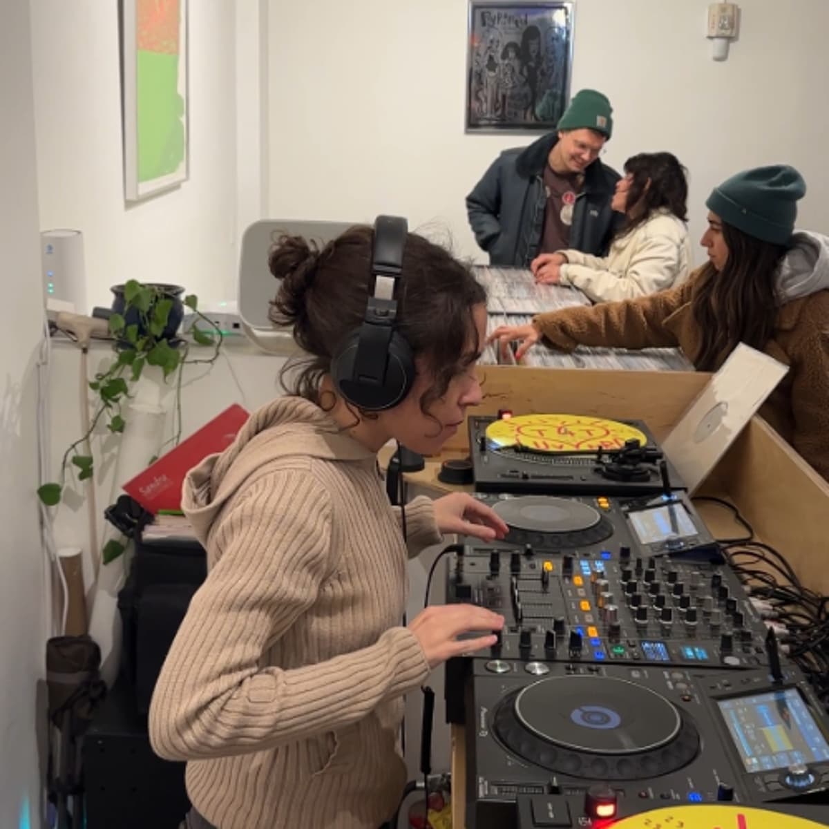 Bergsonist at Dark Entries Records 12-7-25 - darkentriesrecords cover