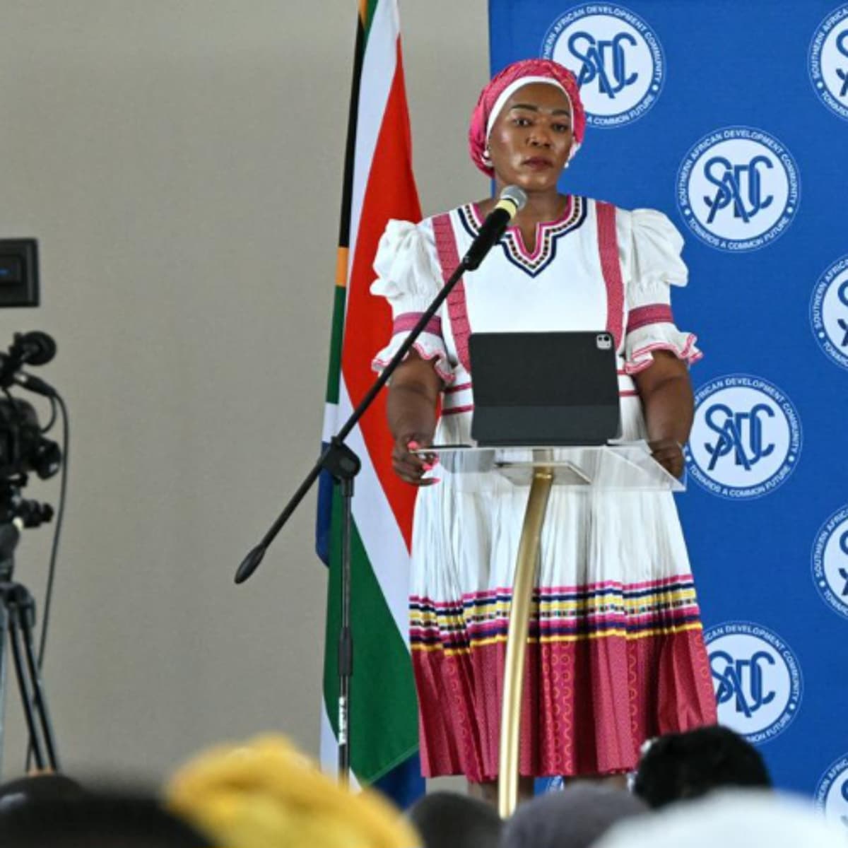 Deputy Minister Moraka addresses communities in Ntunda Mpumalanga - UbuntuRadioZA cover