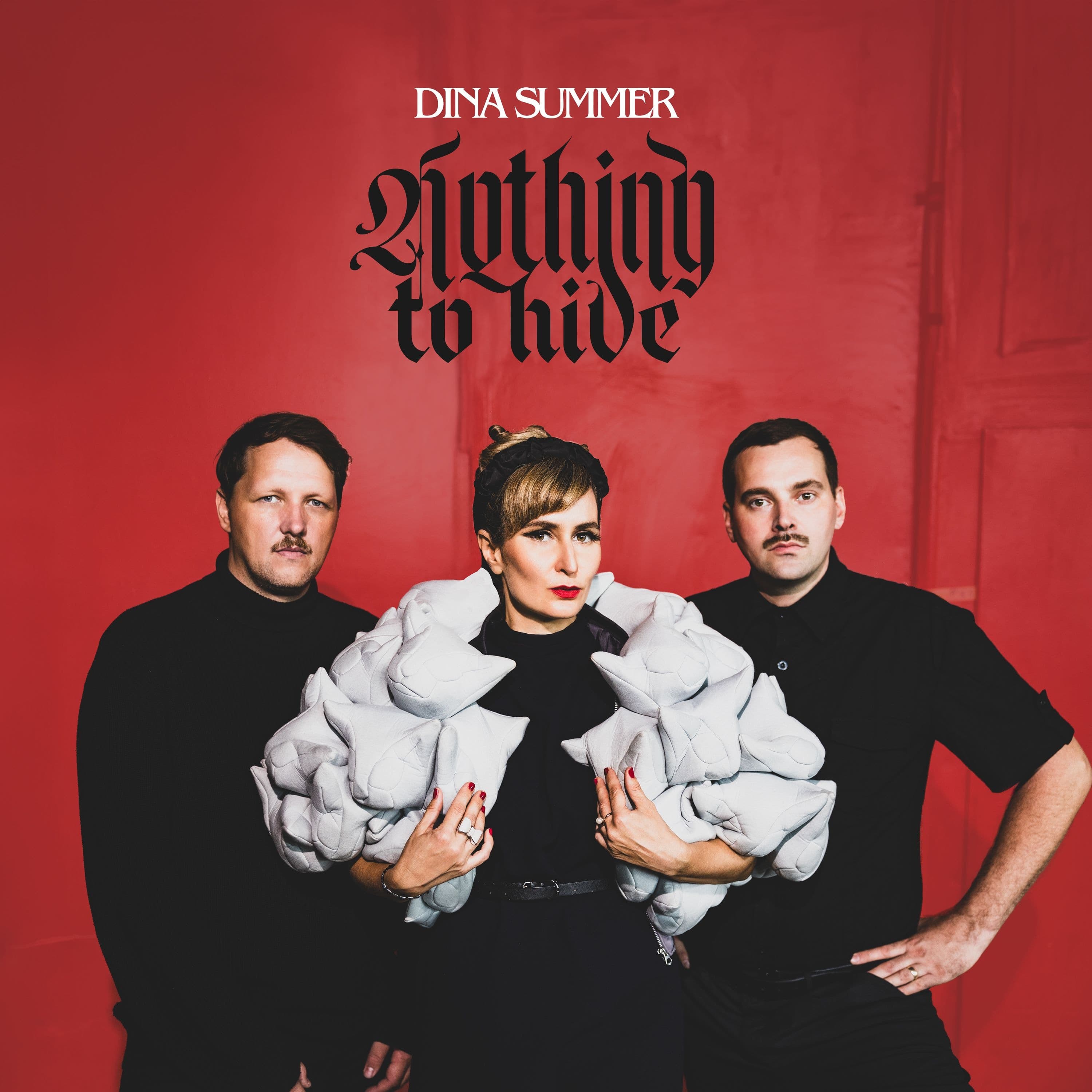 PREMIERE : Dina Summer - Nothing To Hide - Les Yeux Orange cover