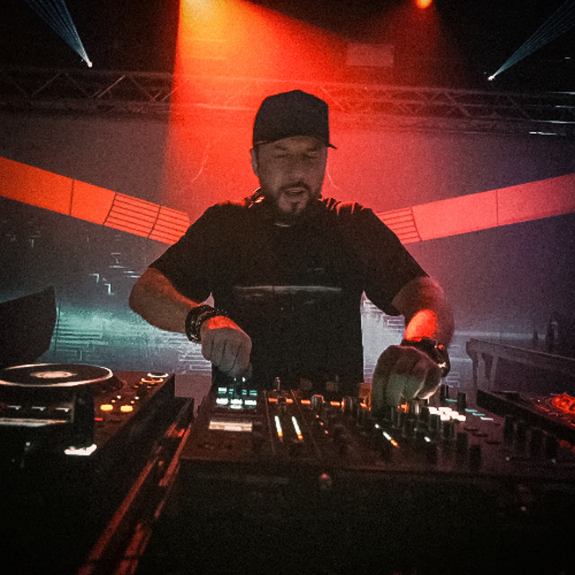 Jay Lumen live at Alter Schl8hof (Analog Rhythm) Wels, Austria 20-12-2025 — Jay Lumen - official cover