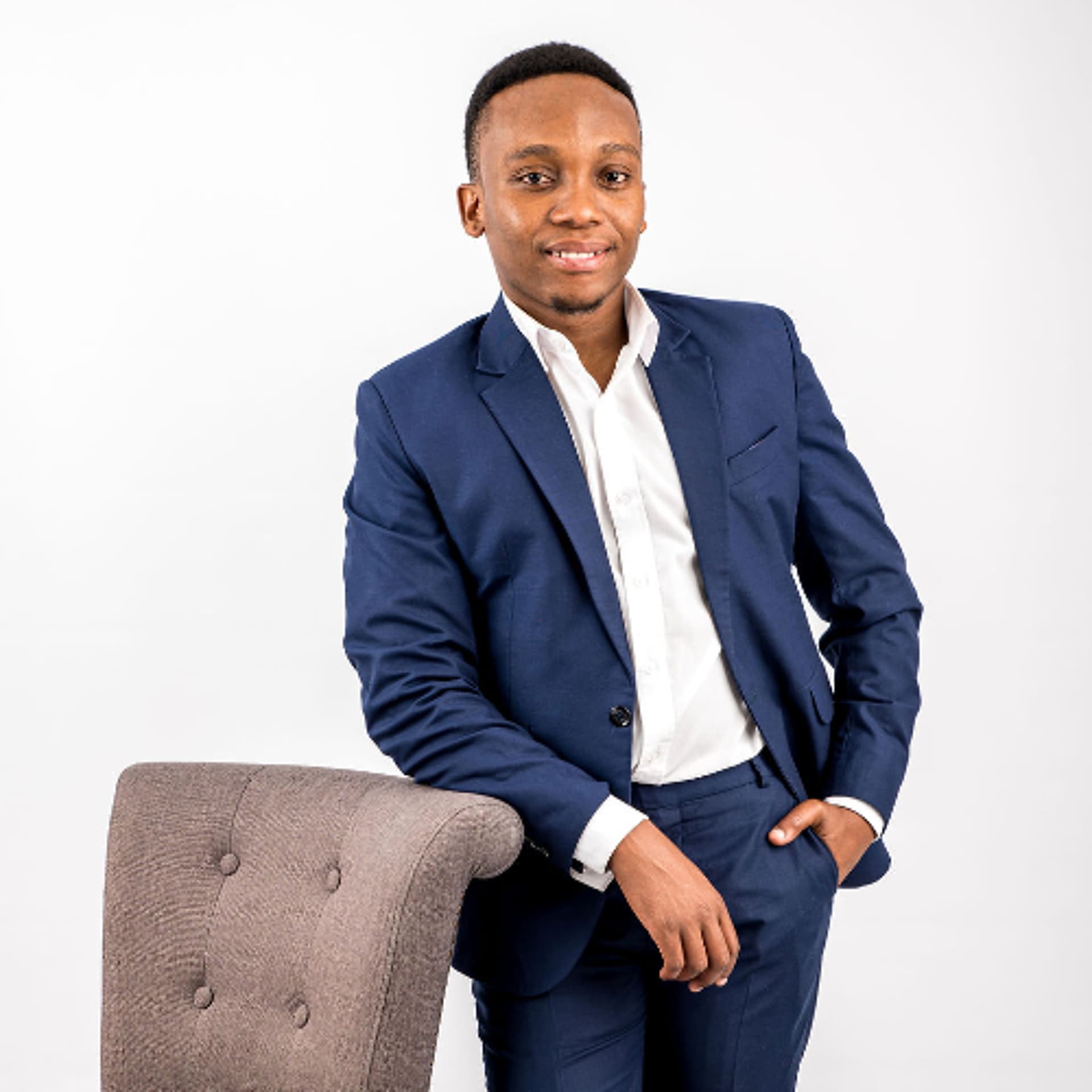 Courage in Vulnerability – 3 Takeaways by Vusi Maupa - UbuntuRadioZA cover