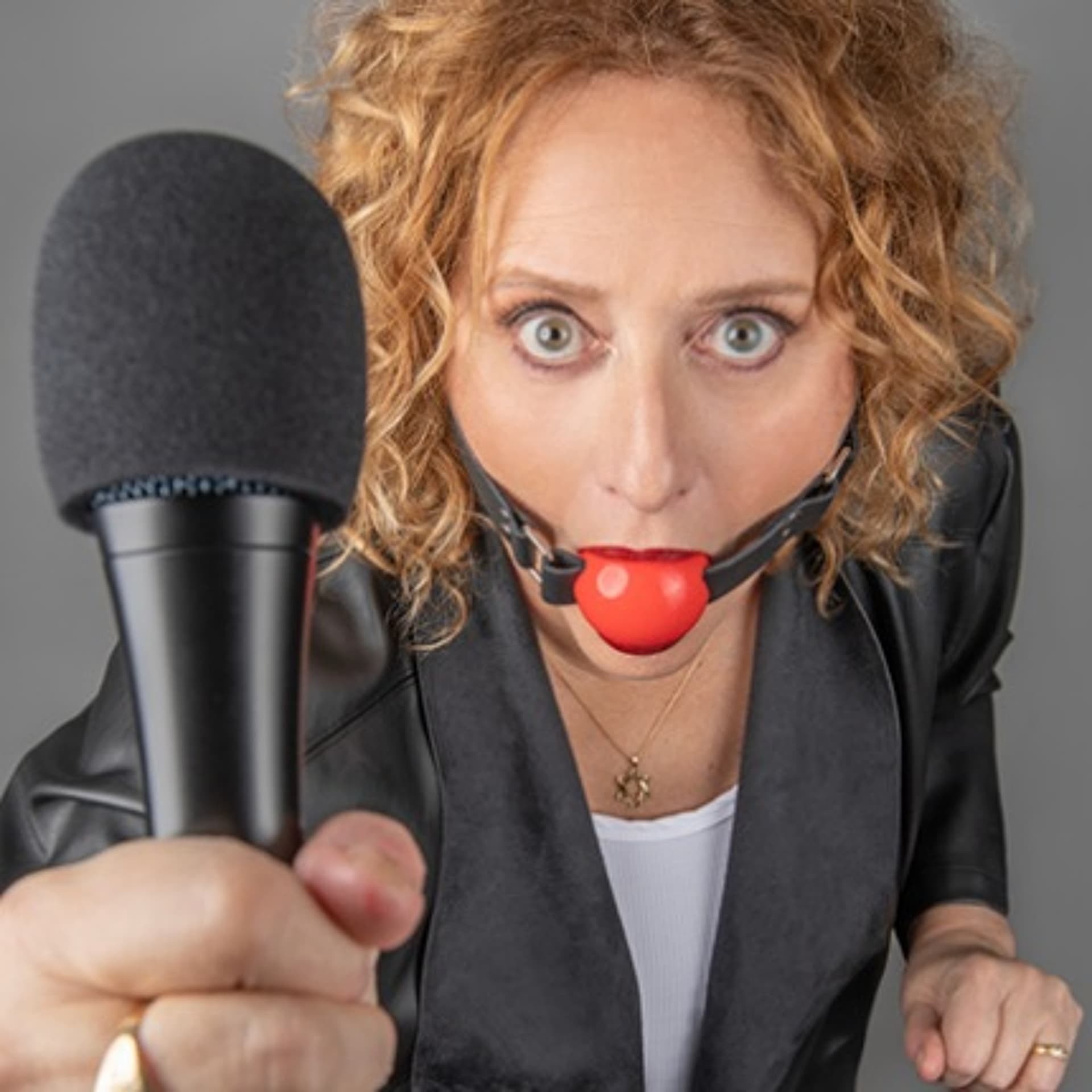 COMEDIAN, AUTHOR & ACTIVIST JUDY GOLD - The X-Rae Podcast with Iris Bahr & Rae Lynn cover