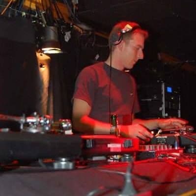 Dj, Music Producer''beginner'' cover