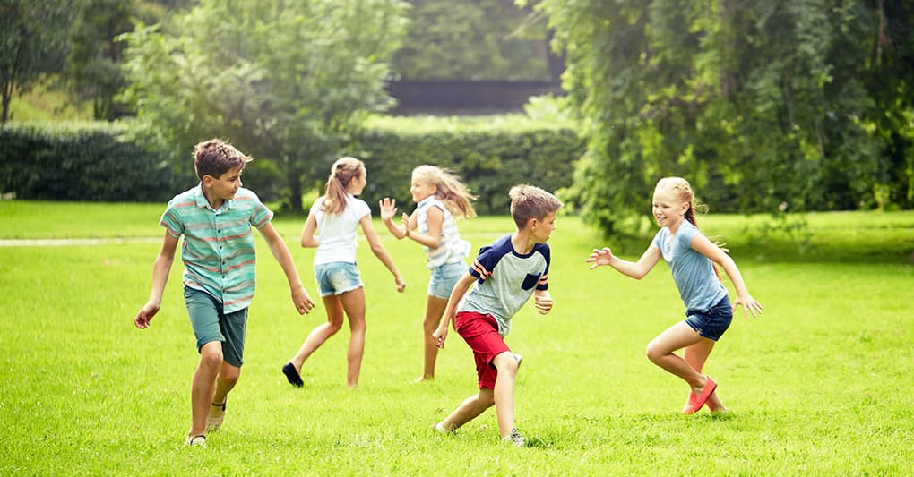 L’Italia che odia i bambini - 24 Mattino - Le interviste cover