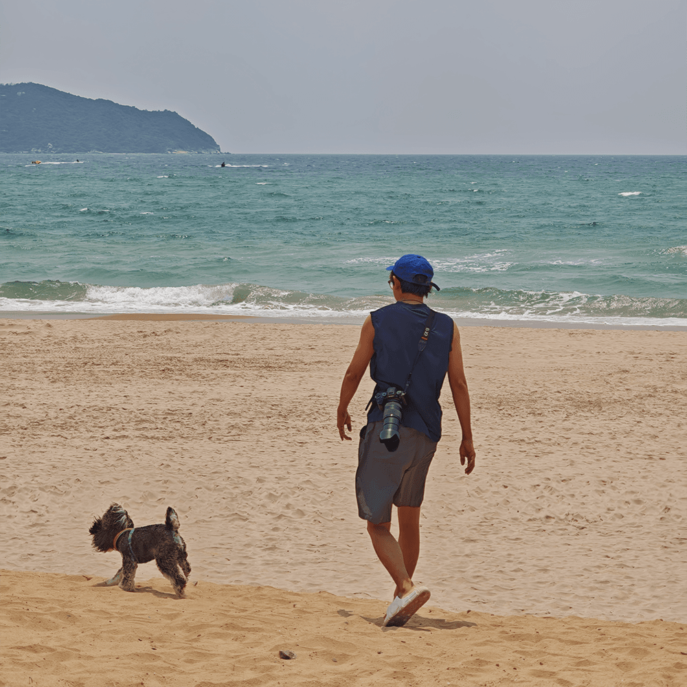 非一线叙事的重启人生：一摊小事足以撑起整个中年 - 面基 cover