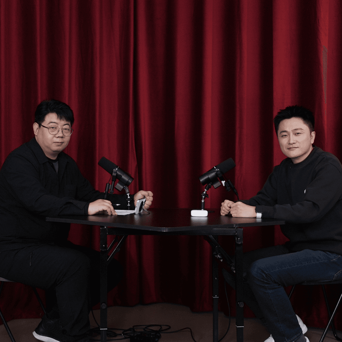 258.对话光帆科技董红光：当耳机长出眼睛， “说一下”开始取代“点十下” - 乱翻书 cover